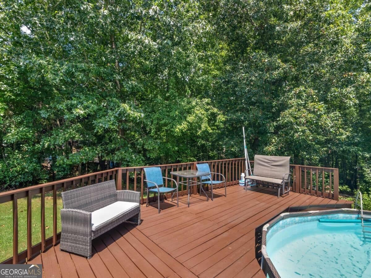 5 bedroom, 3 bathroom, 3,200 sq ft single family residence for sale at 545 Barhams Ridge Drive, Mcdonough, GA 30252 — photo 3