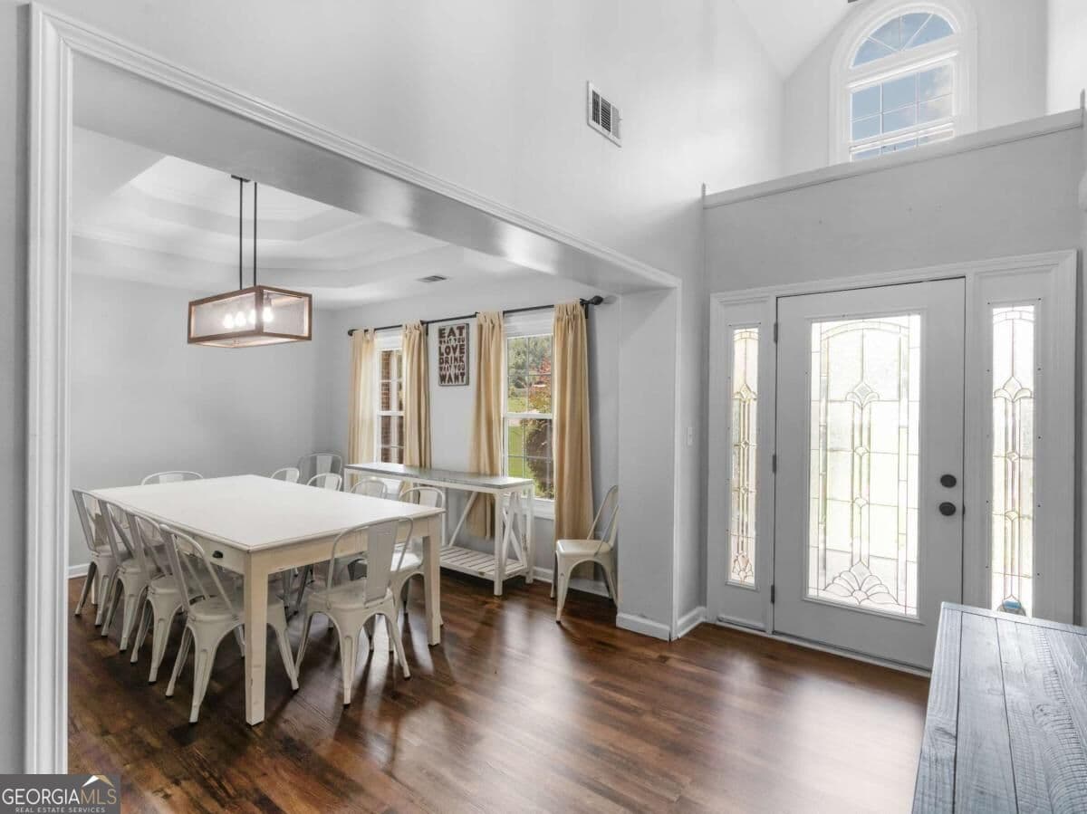 5 bedroom, 3 bathroom, 3,200 sq ft single family residence for sale at 545 Barhams Ridge Drive, Mcdonough, GA 30252 — photo 4
