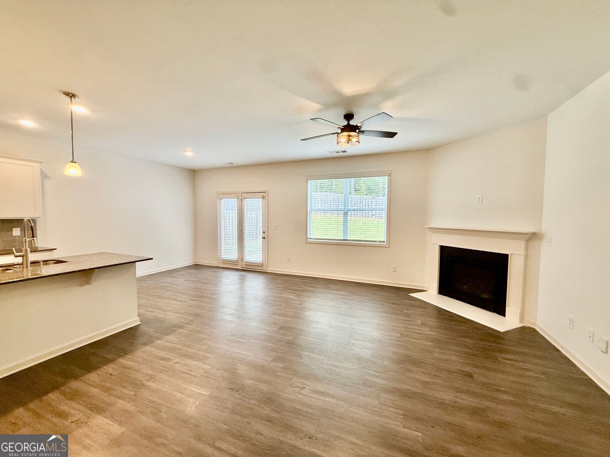 3 bedroom, 2.5 bathroom, 1,962 sq ft single family residence for sale at 156 Woodhouse Circle, Acworth, GA 30102 — photo 7