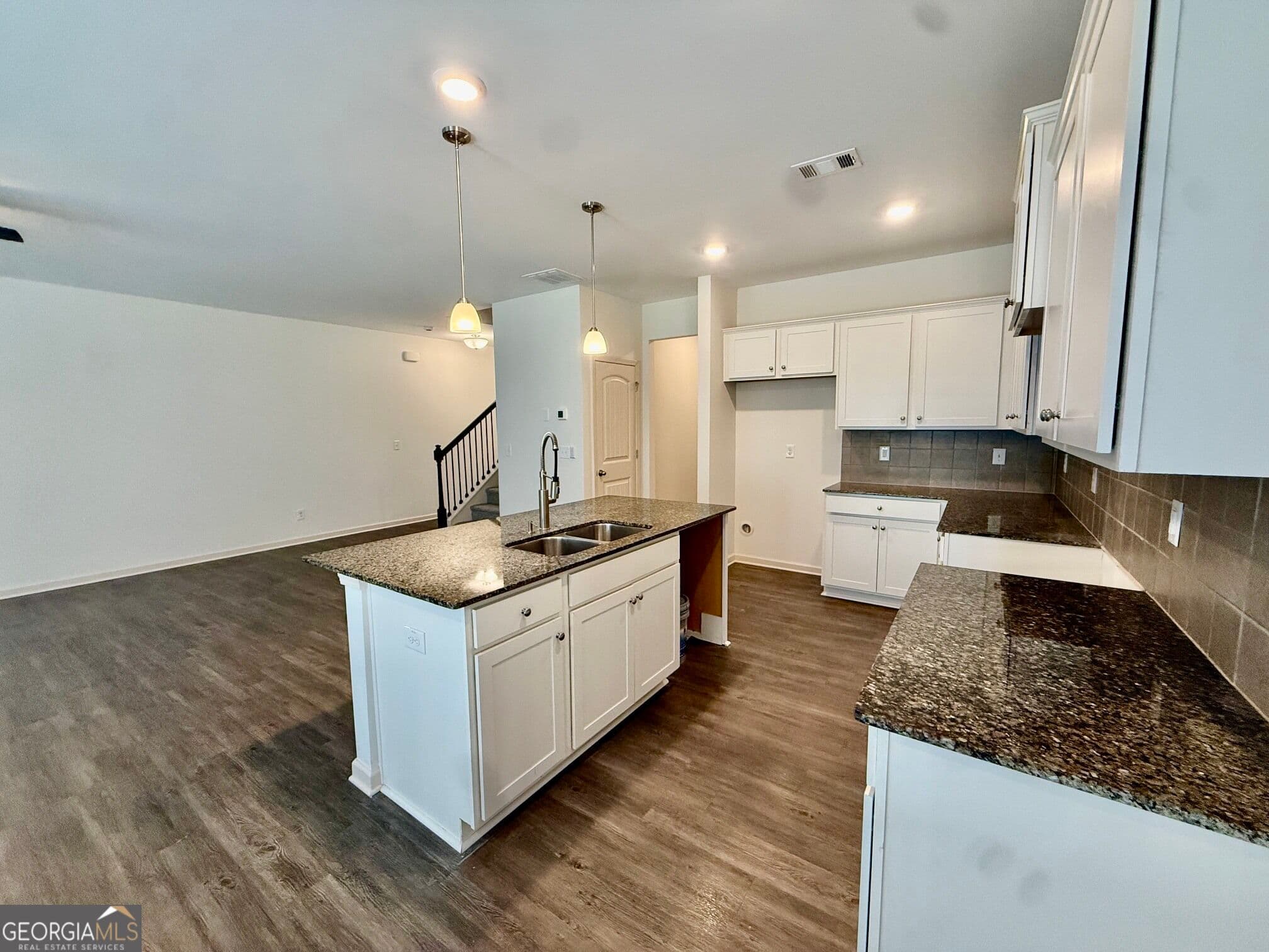 3 bedroom, 2.5 bathroom, 1,962 sq ft single family residence for sale at 156 Woodhouse Circle, Acworth, GA 30102 — photo 5