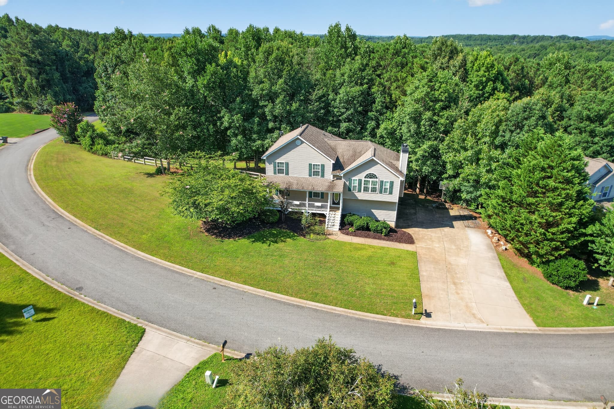 4 bedroom, 3 bathroom, 2,380 sq ft single family residence for sale at 115 Nelson Ridge Drive, Ball Ground, GA 30107 — photo 2