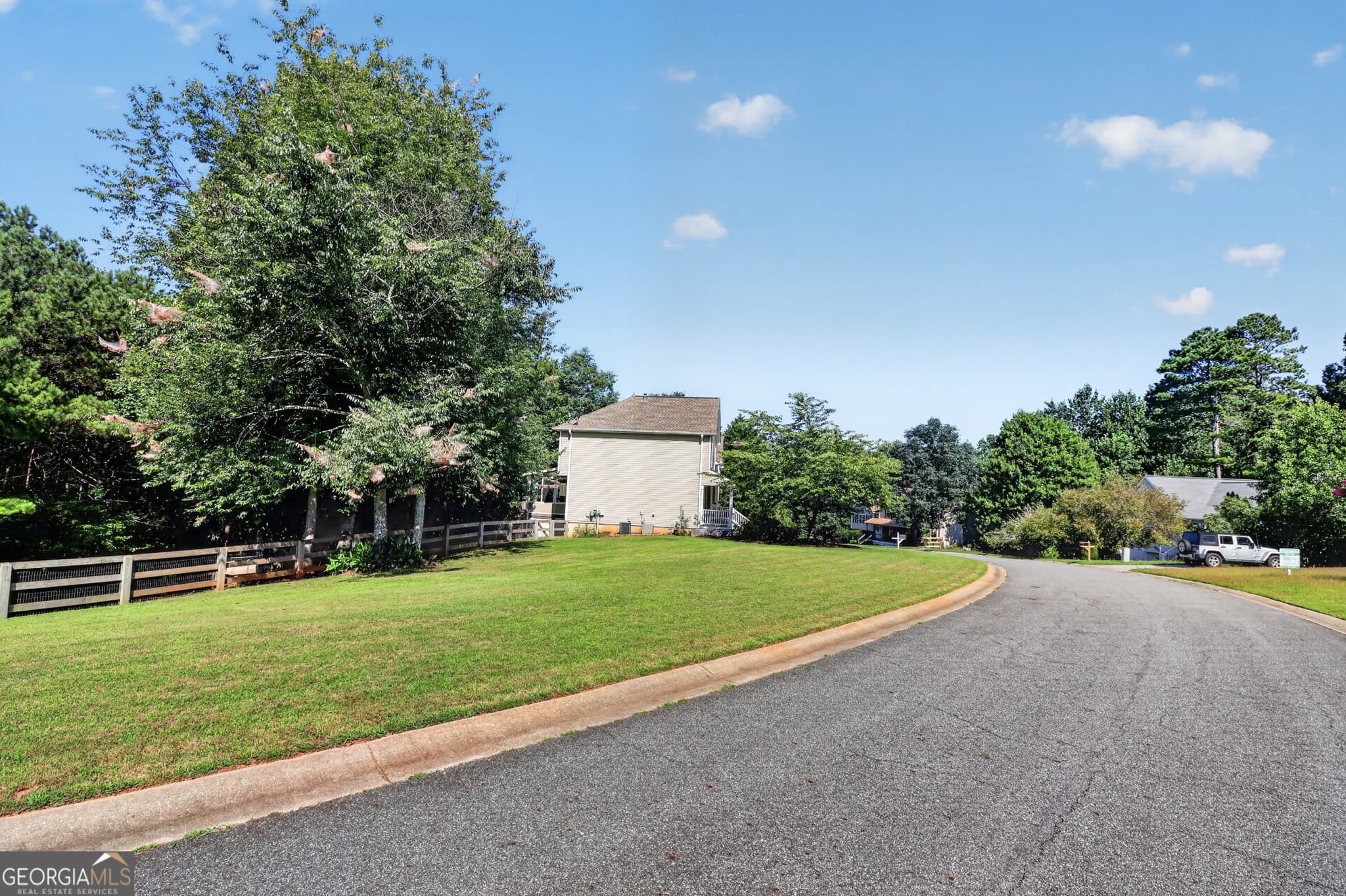 4 bedroom, 3 bathroom, 2,380 sq ft single family residence for sale at 115 Nelson Ridge Drive, Ball Ground, GA 30107 — photo 7