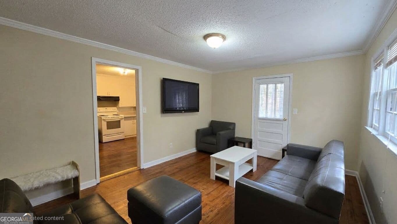 3 bedroom, 1 bathroom, 1,036 sq ft single family residence for sale at 377 Dock Hyde Road, Carrollton, GA 30116 — photo 2