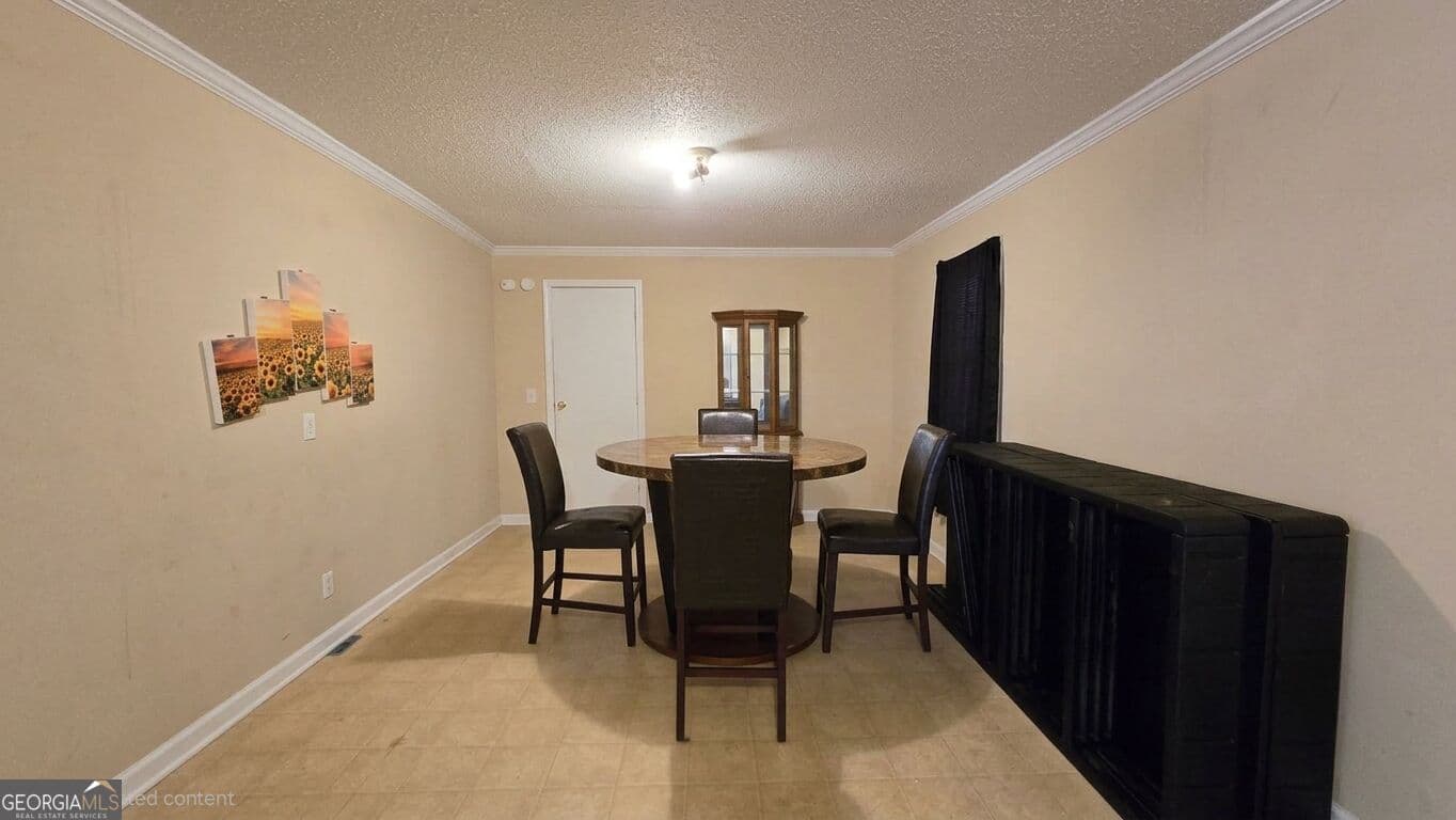3 bedroom, 1 bathroom, 1,036 sq ft single family residence for sale at 377 Dock Hyde Road, Carrollton, GA 30116 — photo 5