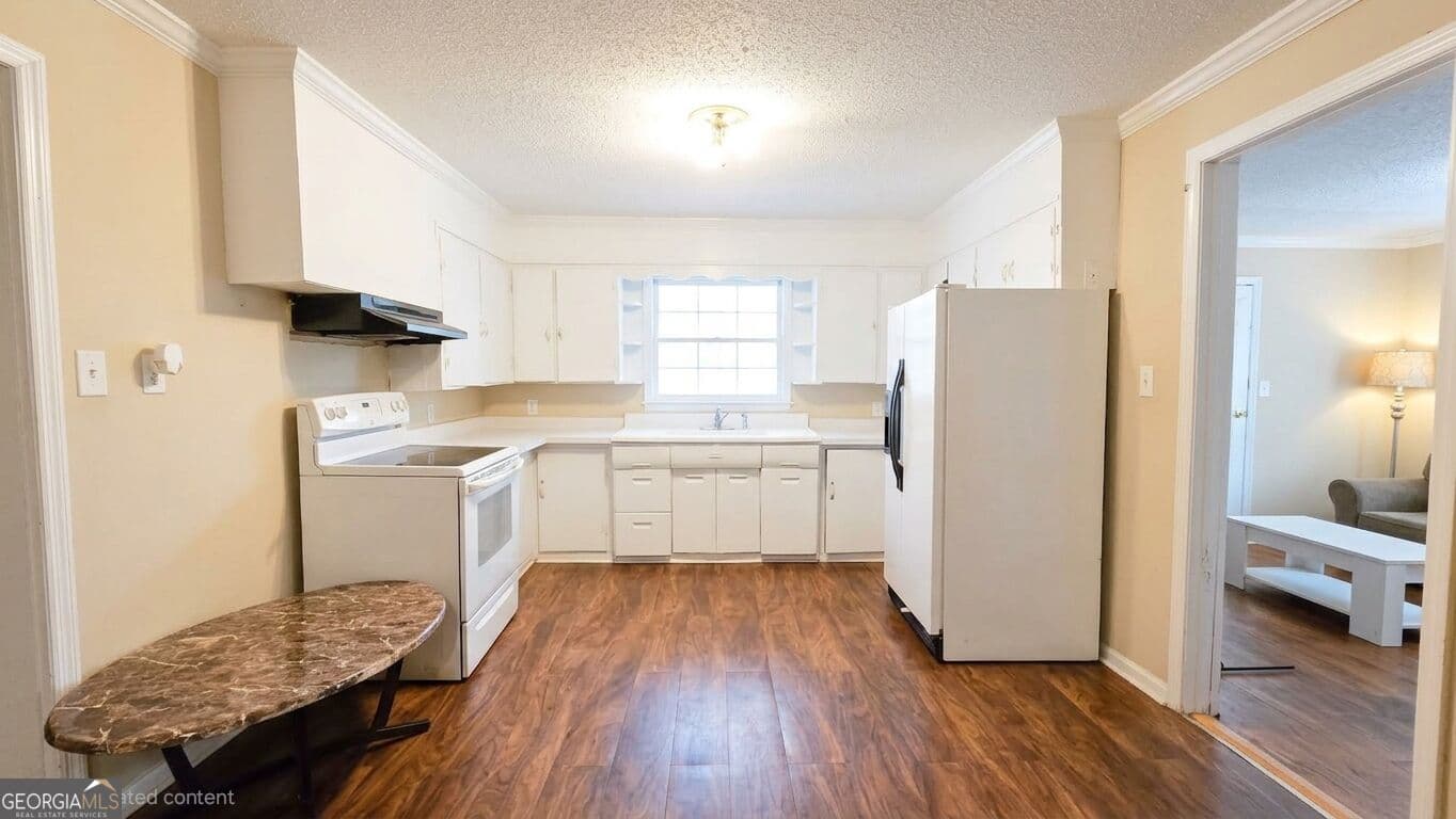 3 bedroom, 1 bathroom, 1,036 sq ft single family residence for sale at 377 Dock Hyde Road, Carrollton, GA 30116 — photo 4
