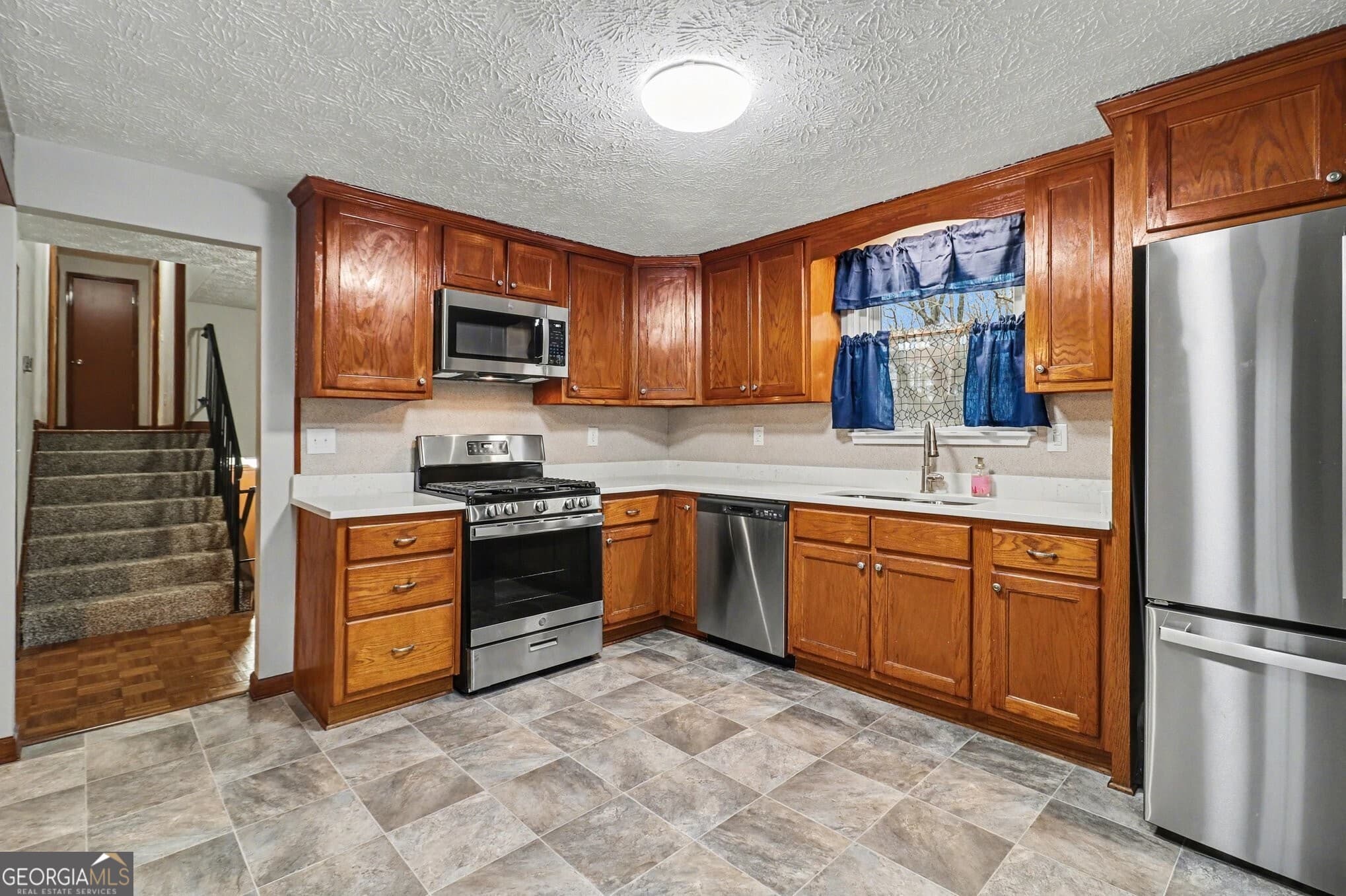 3 bedroom, 2 bathroom, 1,284 sq ft single family residence for sale at 3864 YEAGER Road, Douglasville, GA 30135 — photo 7