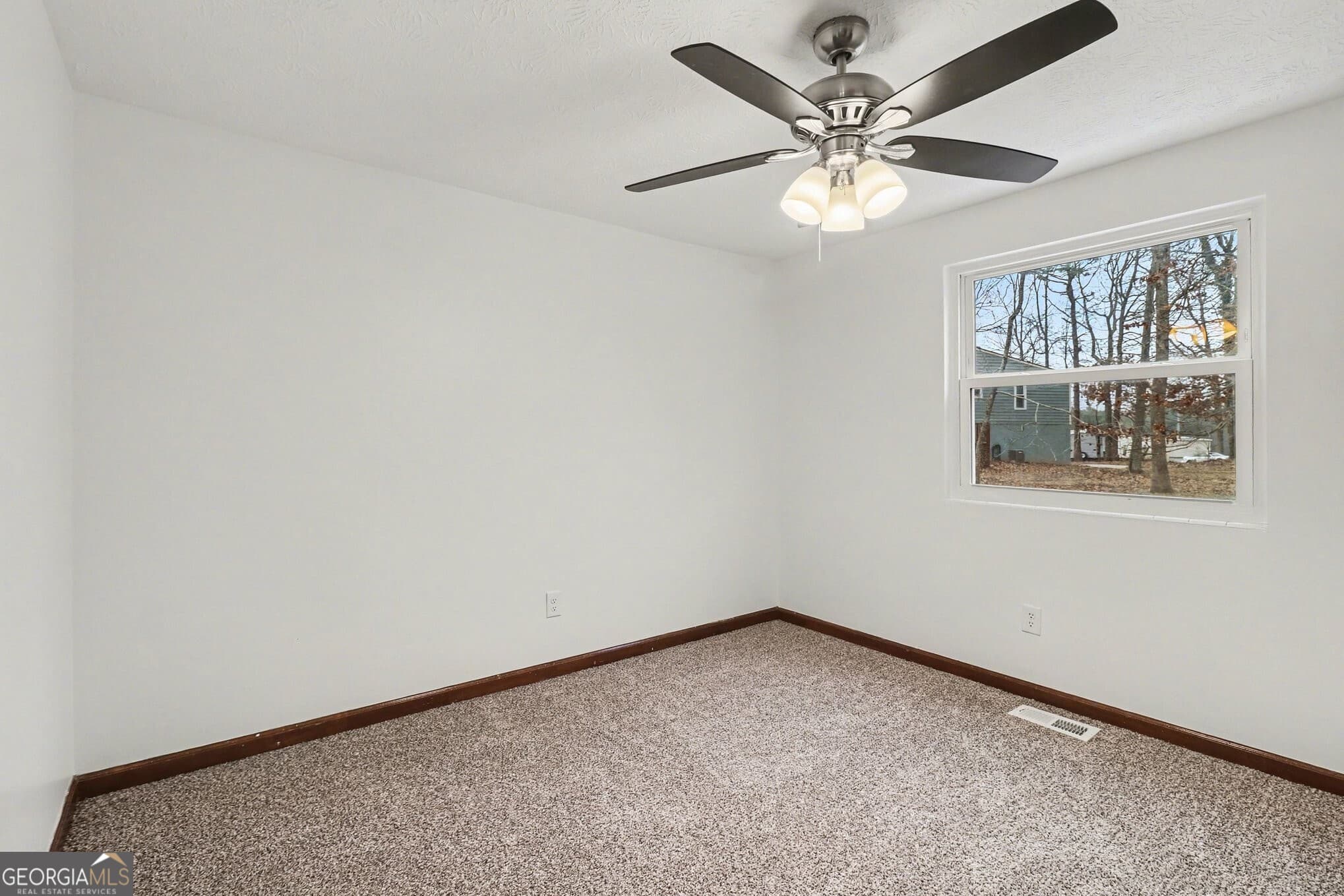 3 bedroom, 2 bathroom, 1,284 sq ft single family residence for sale at 3864 YEAGER Road, Douglasville, GA 30135 — photo 9