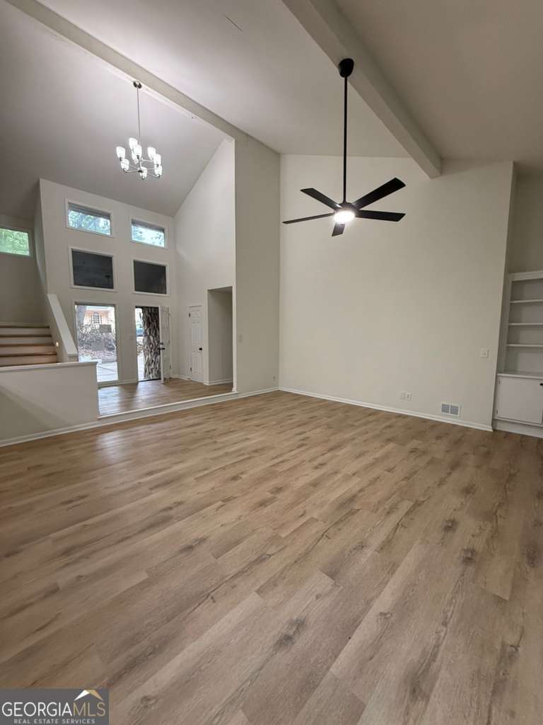 3 bedroom, 2.5 bathroom, 5,072 sq ft single family residence for sale at 352 N Peak Drive, Alpharetta, GA 30022 — photo 3