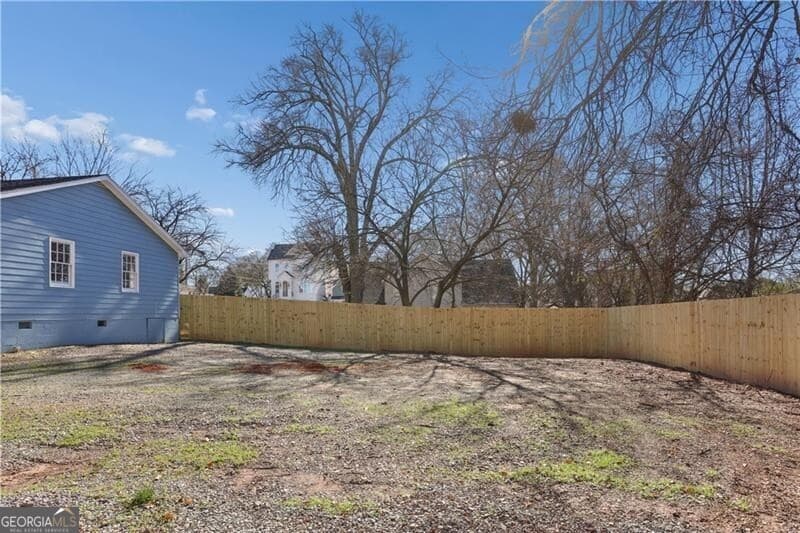 4 bedroom, 2 bathroom, 2,115 sq ft single family residence for sale at 134 South Avenue, Marietta, GA 30060 — photo 5