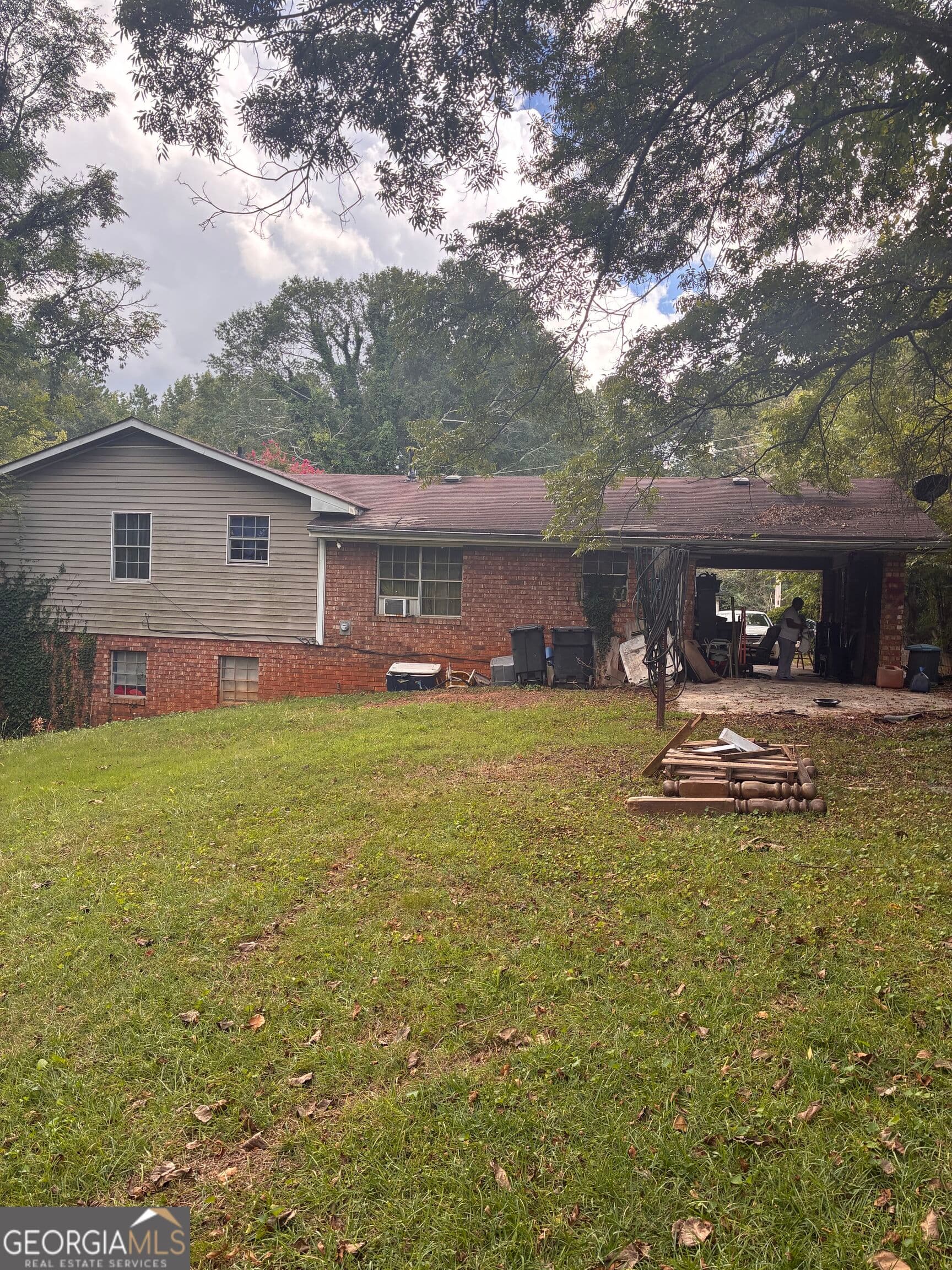 5 bedroom, 2 bathroom, 2,396 sq ft single family residence for sale at 1207 Bell Avenue, East Point, GA 30344 — photo 2