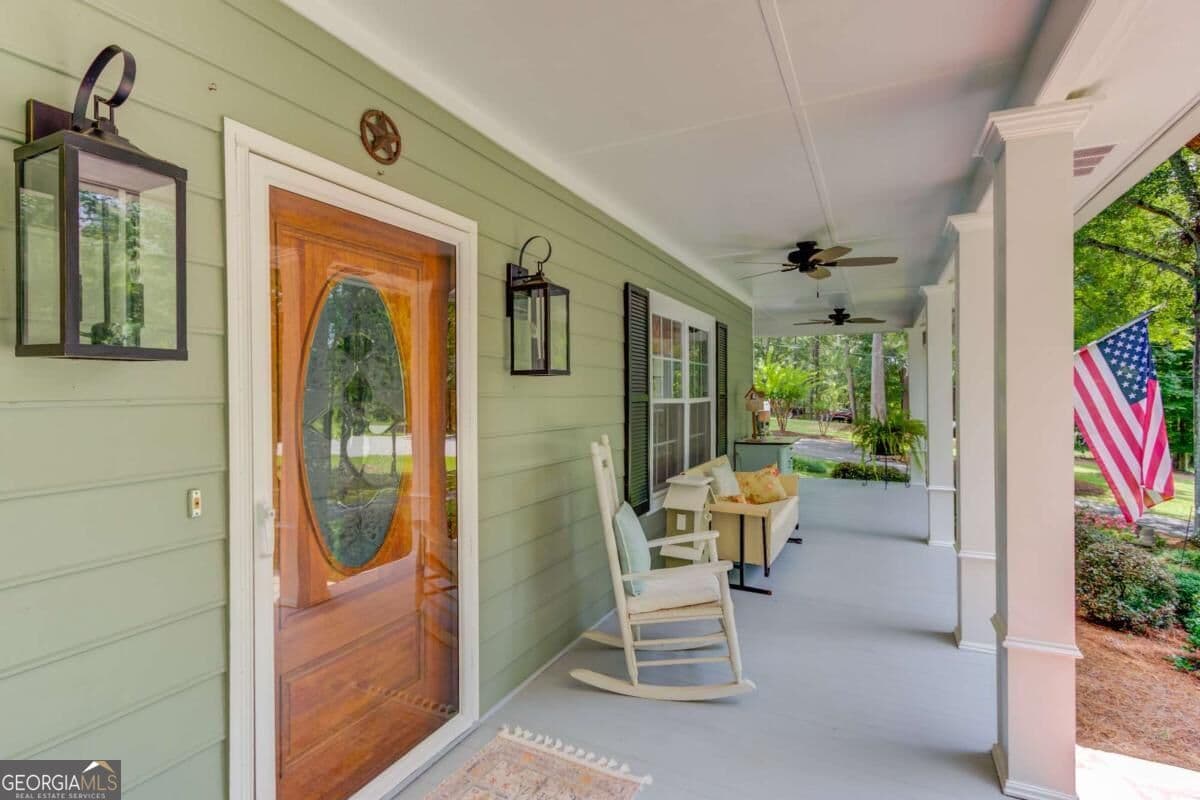 4 bedroom, 2.5 bathroom, 2,945 sq ft single family residence for sale at 1140 Beaver Dam Road, Hoschton, GA 30548 — photo 7