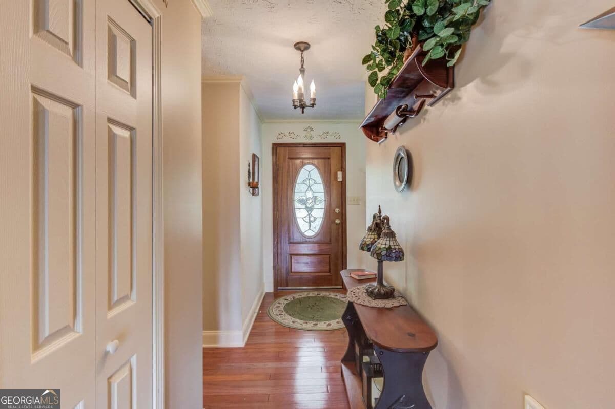 4 bedroom, 2.5 bathroom, 2,945 sq ft single family residence for sale at 1140 Beaver Dam Road, Hoschton, GA 30548 — photo 8