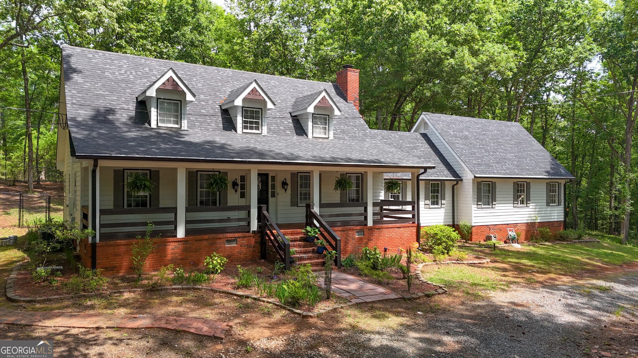5 bedroom, 3.5 bathroom, 2,592 sq ft single family residence sold at 133 Hickory Drive, Thomaston, GA 30286