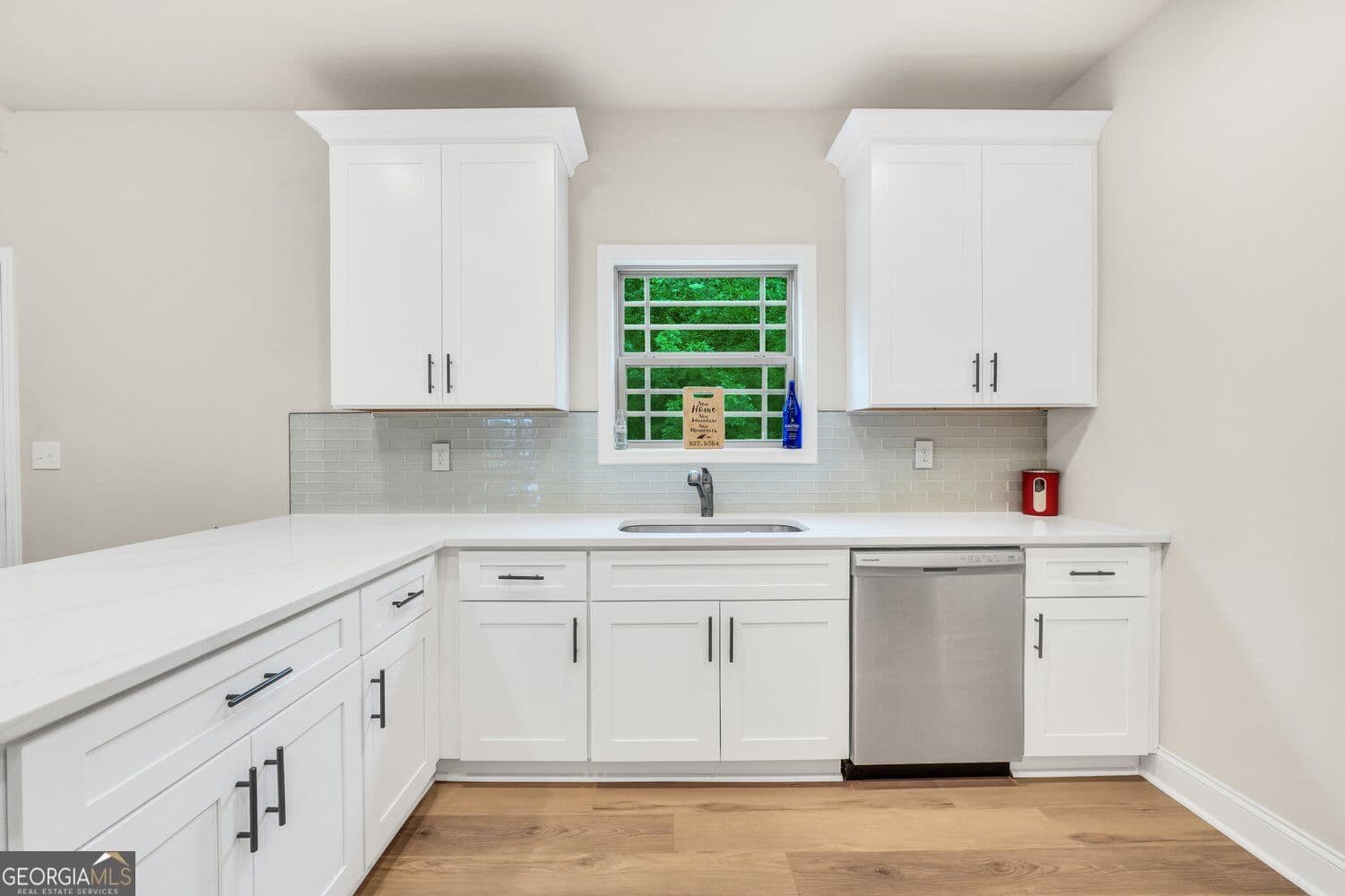 4 bedroom, 2.5 bathroom, 2,238 sq ft single family residence for sale at 273 Summit View Drive, Mcdonough, GA 30253 — photo 5