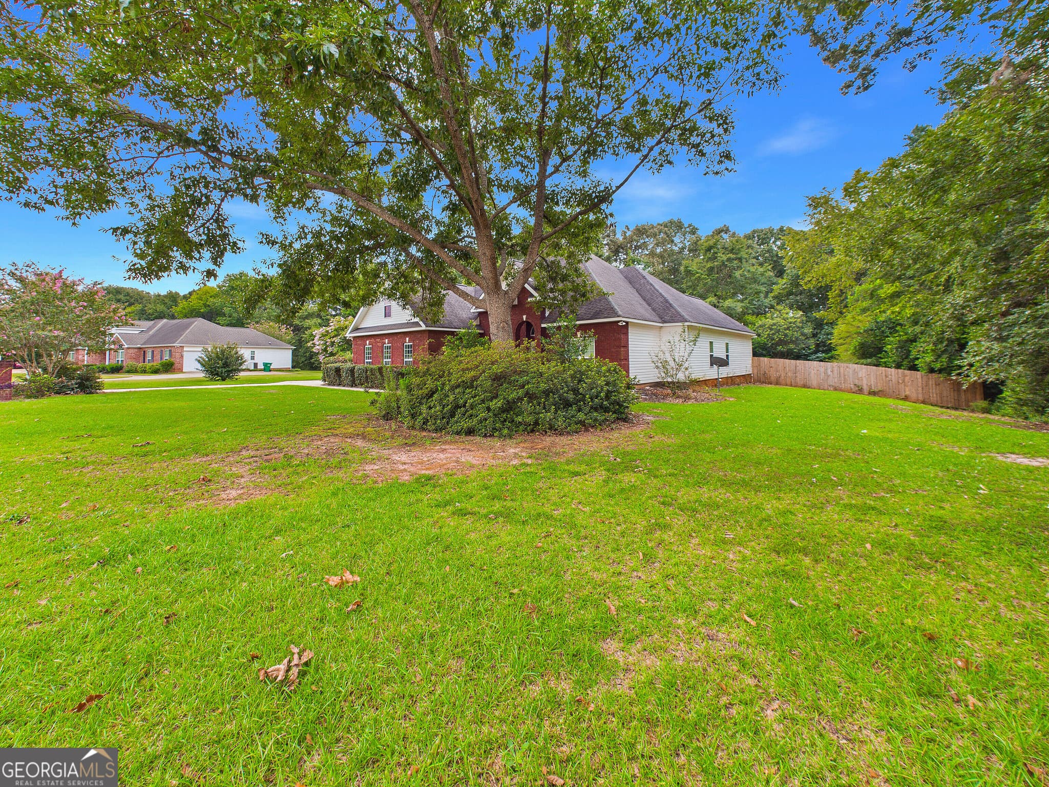 3 bedroom, 2.5 bathroom, 2,765 sq ft single family residence for sale at 115 Dora Lane, Byron, GA 31008 — photo 4