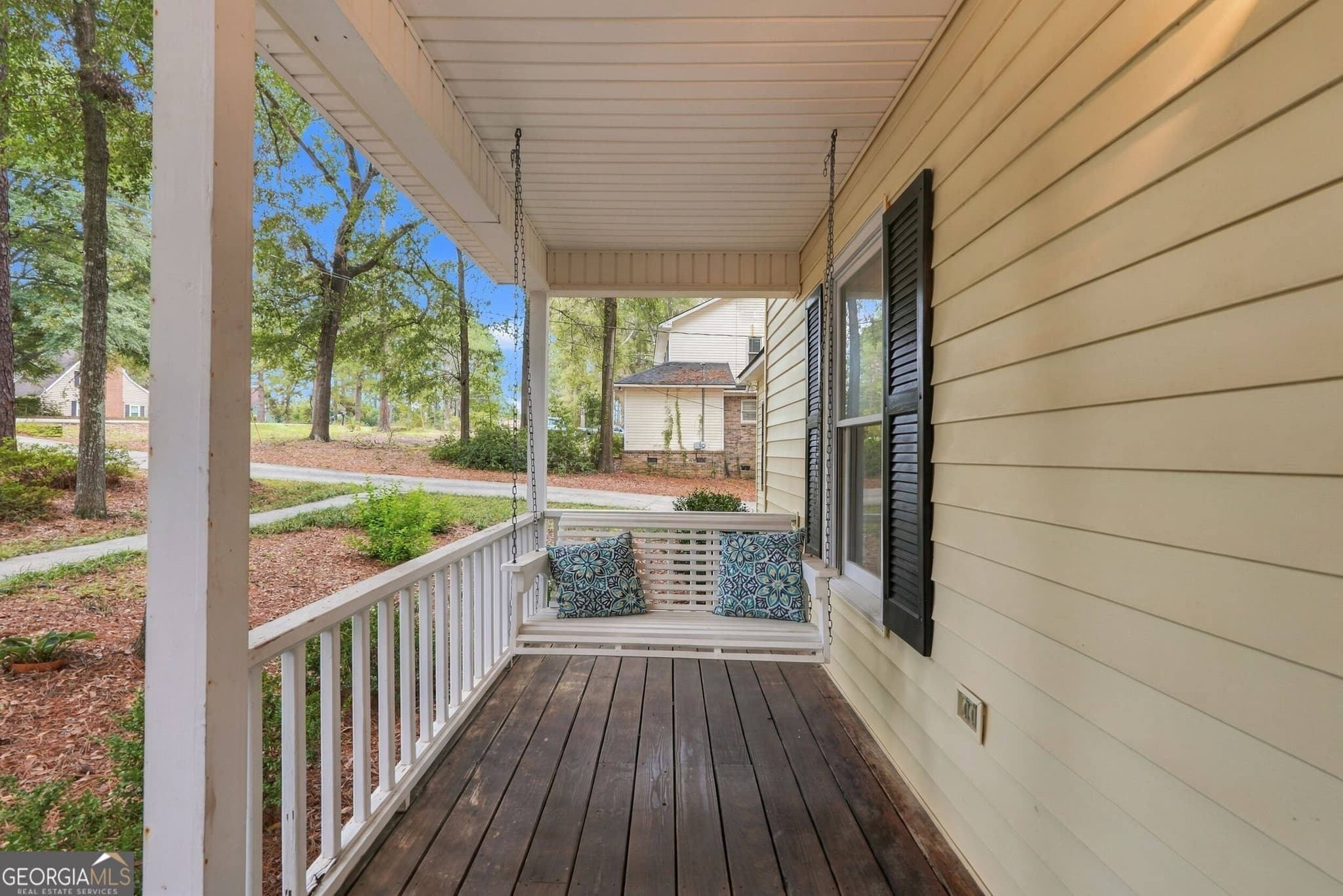 3 bedroom, 2.5 bathroom, 1,824 sq ft single family residence under contract at 109 Oakcrest Drive, Statesboro, GA 30461 — photo 6
