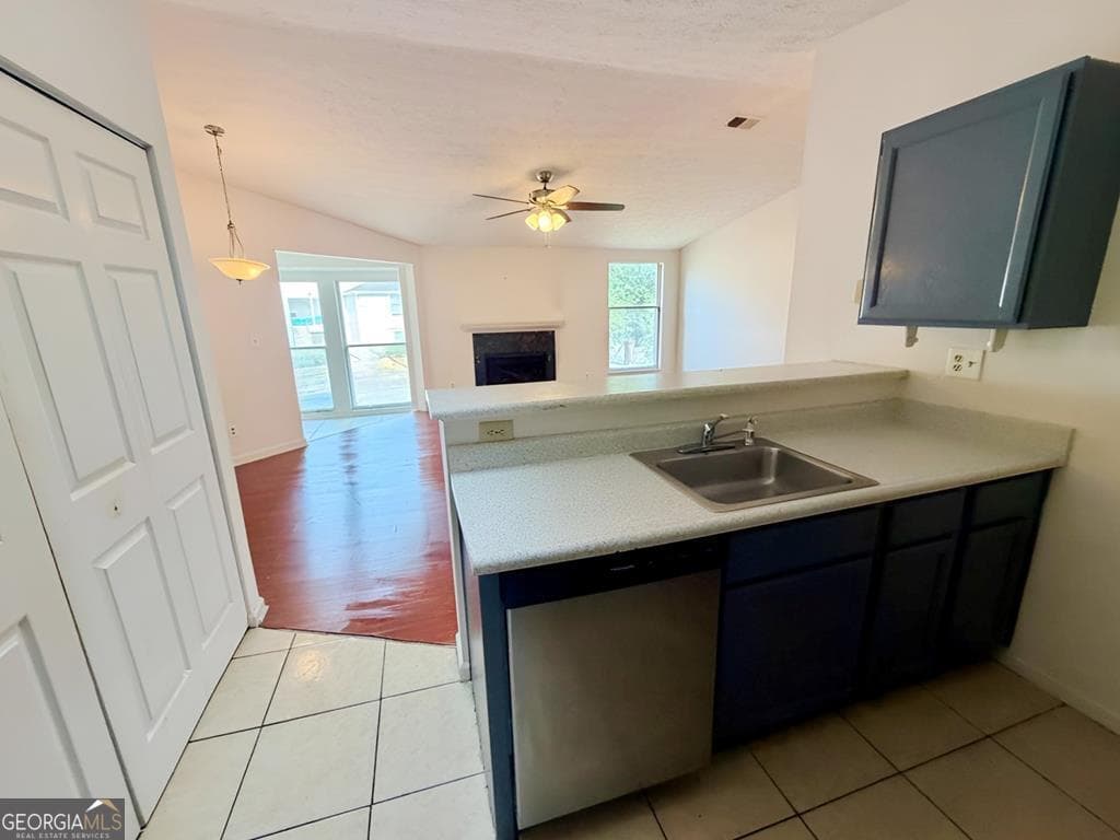 2 bedroom, 2 bathroom, 1,248 sq ft condominium for sale at 4265 Parkview Court, Stone Mountain, GA 30083 — photo 7