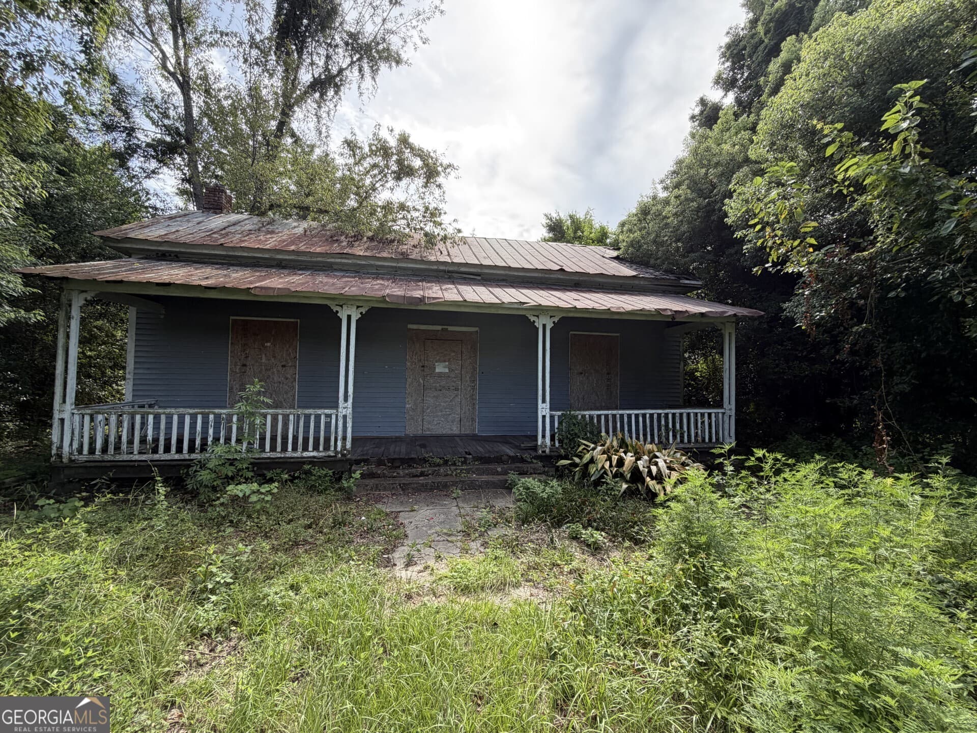 2 bedroom, 1 bathroom, 482 sq ft single family residence for sale at 721 Grant Street, Brunswick, GA 31520