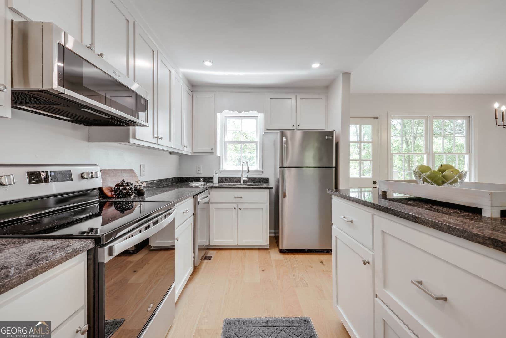 3 bedroom, 2 bathroom, 1,912 sq ft single family residence for rent at 315 Davis Street, Athens, GA 30606 for $2,600 a month — photo 8