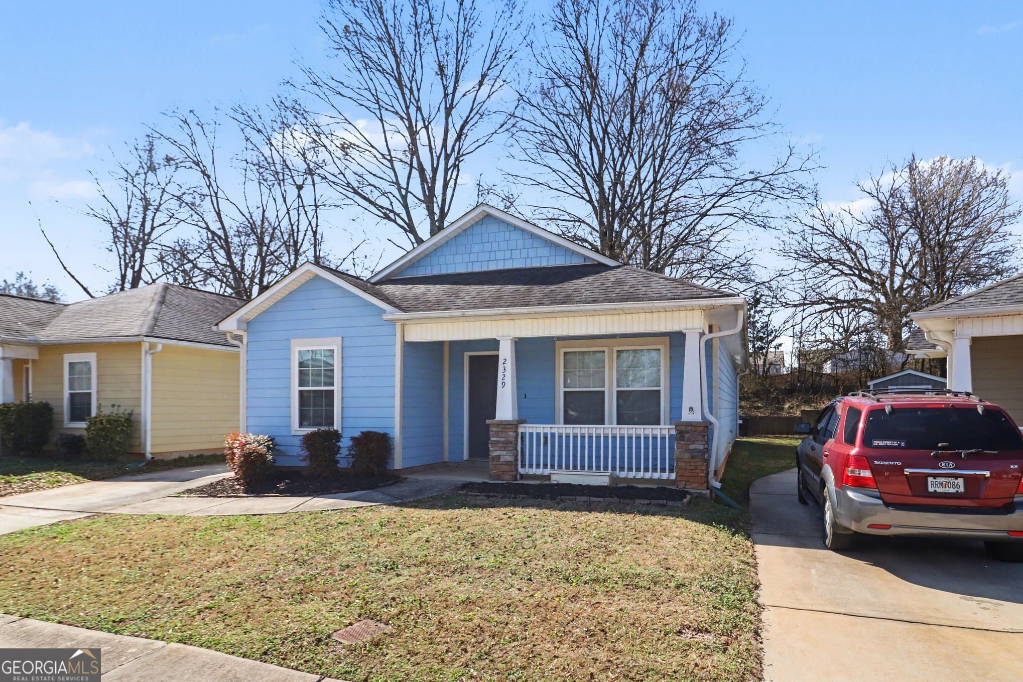 3 bedroom, 2 bathroom, 1,315 sq ft single family residence for sale at 2329 Glebe Court, Hampton, GA 30228 — photo 2