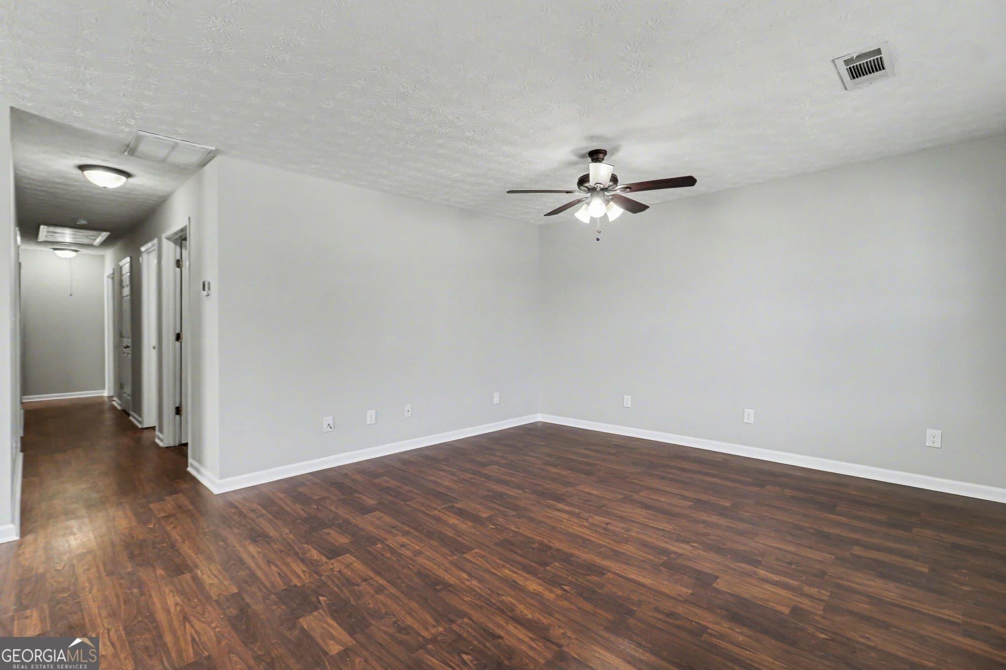 3 bedroom, 2 bathroom, 1,315 sq ft single family residence for sale at 2329 Glebe Court, Hampton, GA 30228 — photo 6