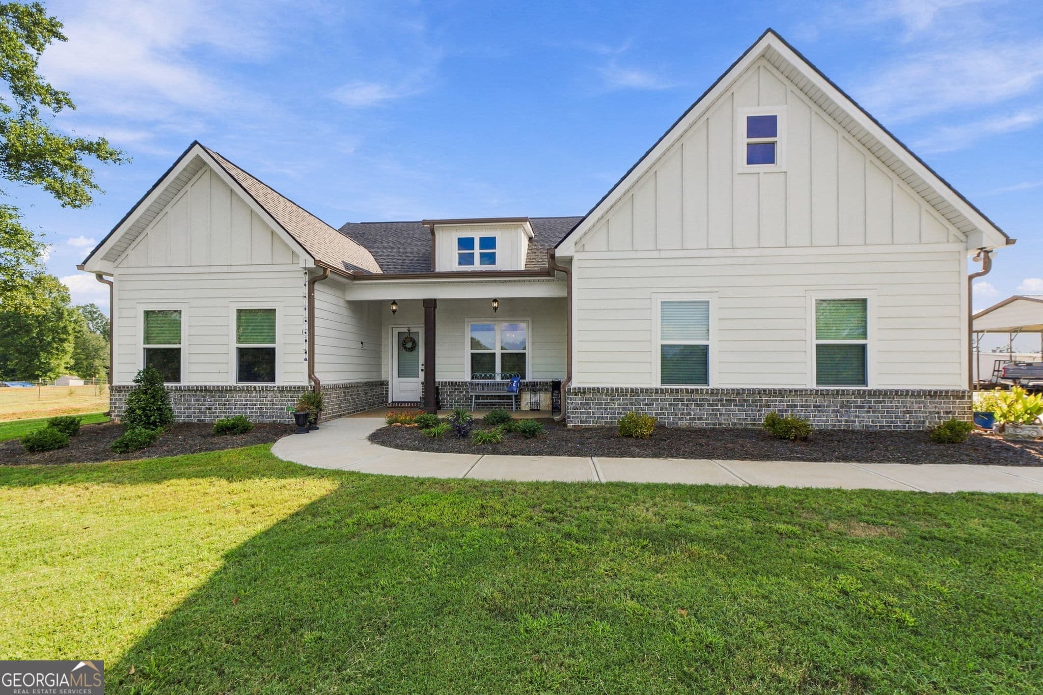 3 bedroom, 2 bathroom, 2,232 sq ft single family residence for sale at 766 Jackson Drive, Thomaston, GA 30286 — photo 1 of 48