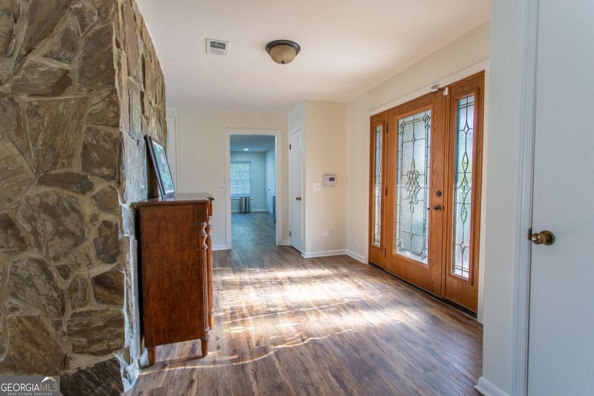 3 bedroom, 2 bathroom, 1,946 sq ft single family residence for sale at 97 Andrea, Baxley, GA 31513 — photo 3