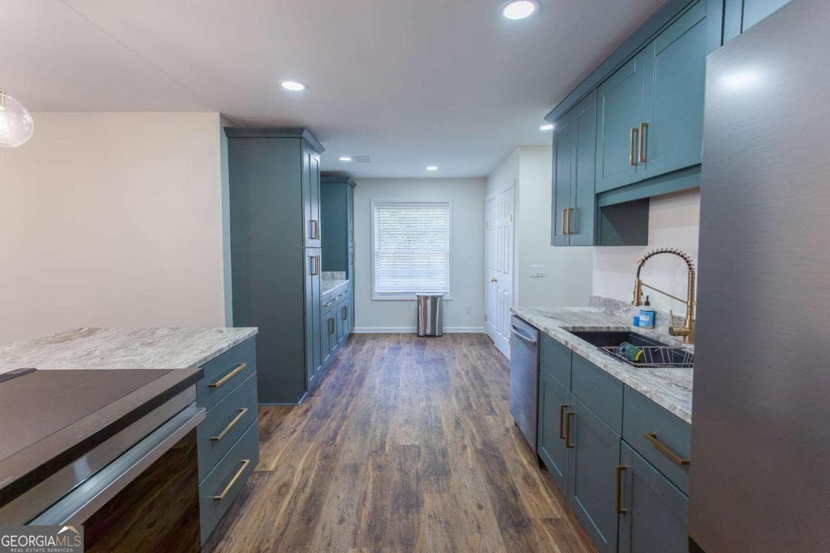3 bedroom, 2 bathroom, 1,946 sq ft single family residence for sale at 97 Andrea, Baxley, GA 31513 — photo 10