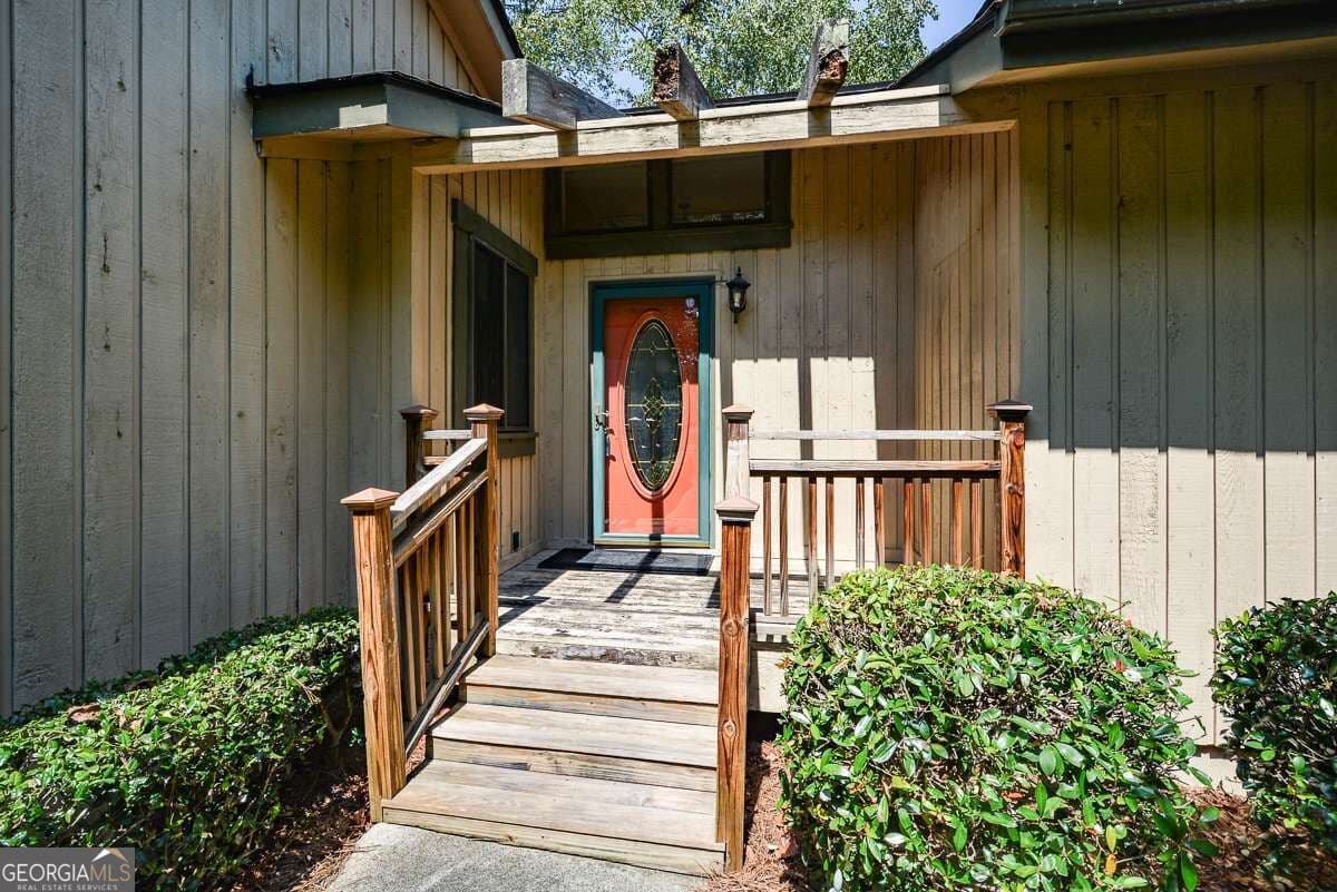 3 bedroom, 2 bathroom, 1,455 sq ft single family residence for sale at 6906 Springwood Drive, Douglasville, GA 30135 — photo 5