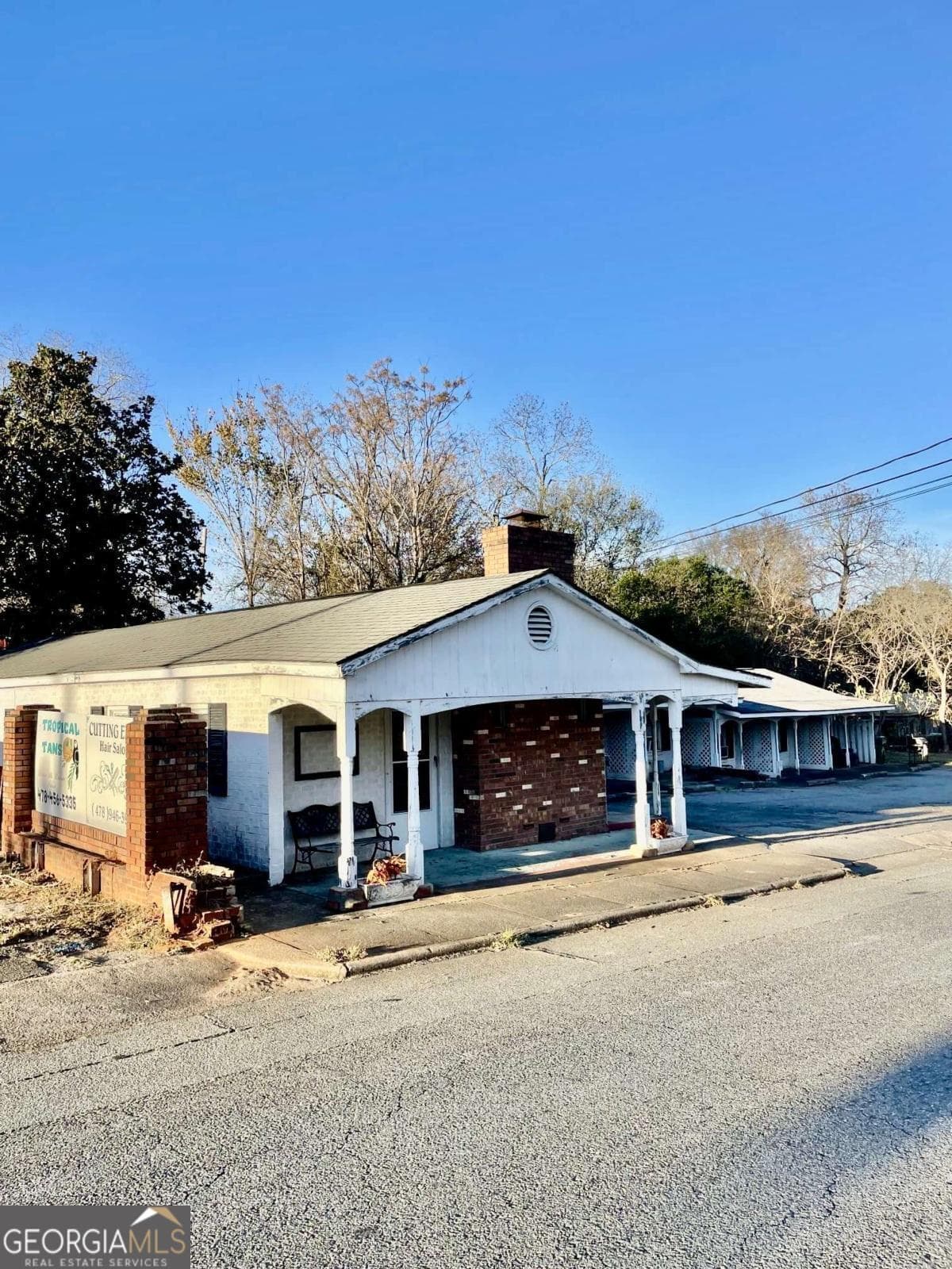 multi family,duplex,quadruplex,triplex for sale at 103 E Main Street, Irwinton, GA 31042 — photo 3