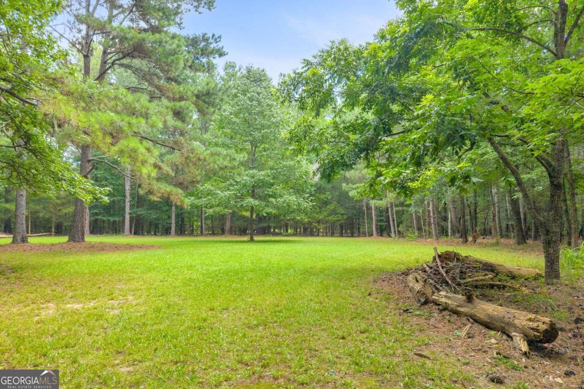2 bedroom, 1.5 bathroom, 992 sq ft single family residence for sale at 81 Paul Lane, Crawford, GA 30630 — photo 5