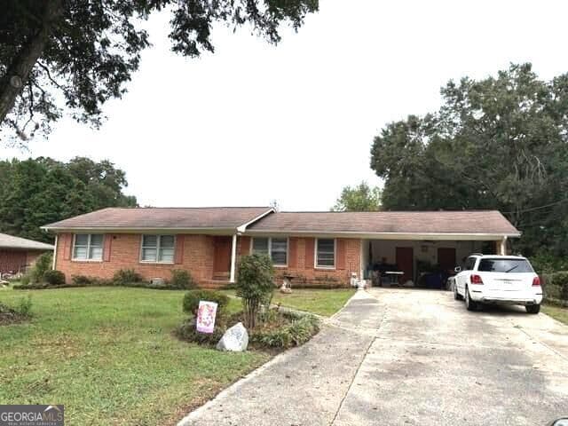 4 bedroom, 2 bathroom, 1,412 sq ft single family residence for sale at 229 Roberts Street, Griffin, GA 30224