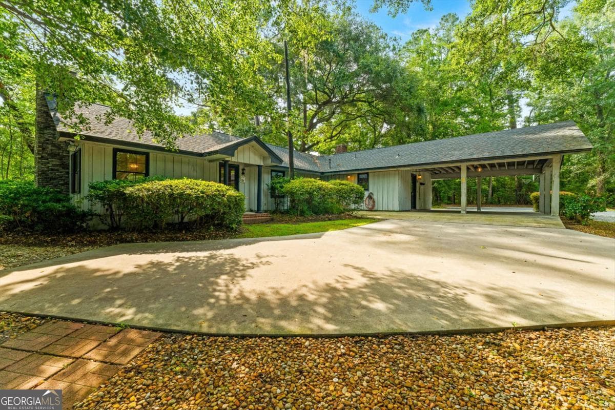 4 bedroom, 3 bathroom, 2,778 sq ft single family residence for sale at 231 Lexington Avenue Ext, Rincon, GA 31326 — photo 2