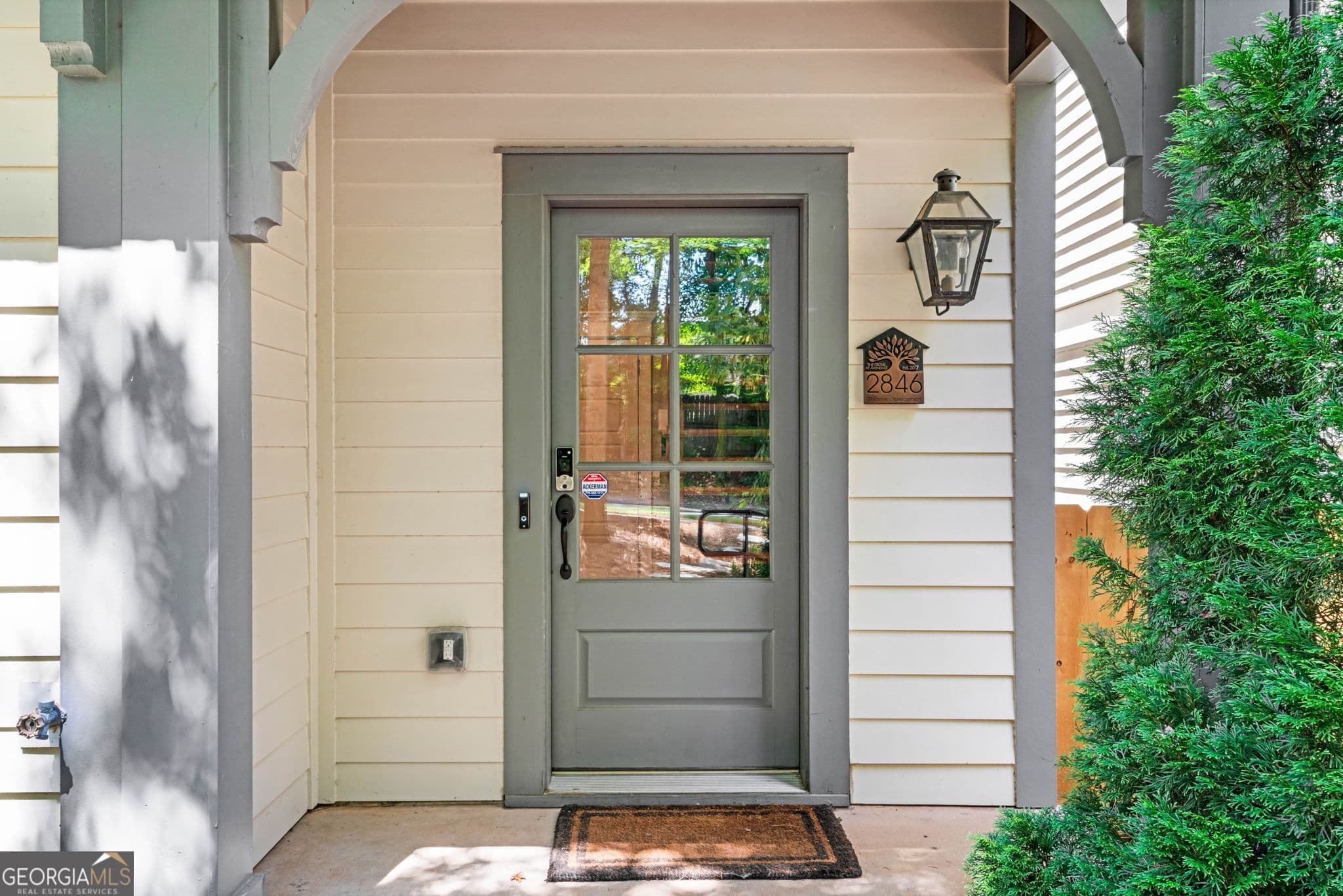 4 bedroom, 4 bathroom, 2,448 sq ft single family residence for sale at 2846 Haven Lane, Decatur, GA 30030 — photo 3