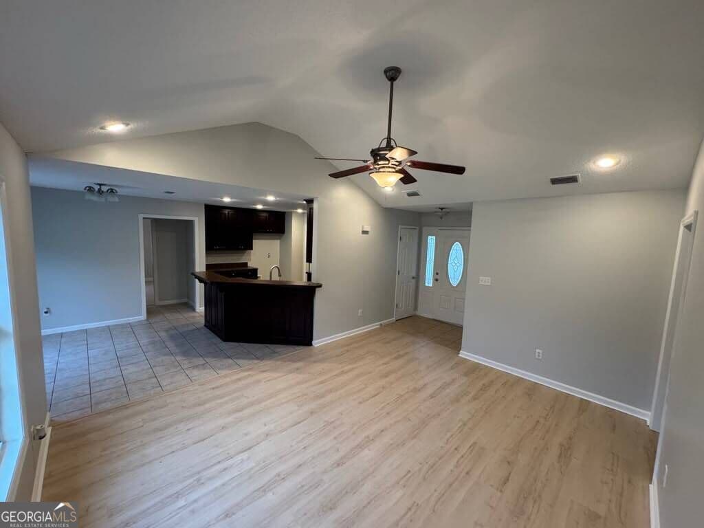 4 bedroom, 2 bathroom single family residence under contract at 35 Magnolia Trail, Lakeland, GA 31635 — photo 4