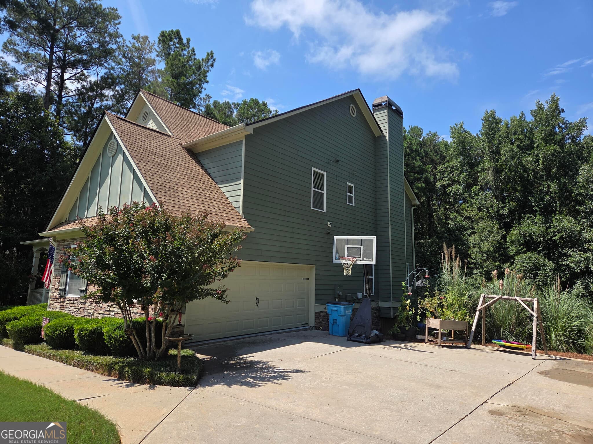4 bedroom, 3.5 bathroom, 2,872 sq ft single family residence for sale at 428 Oscar Court, Mcdonough, GA 30252 — photo 5
