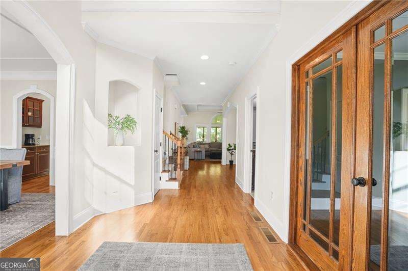 6 bedroom, 5 bathroom, 5,337 sq ft single family residence for sale at 909 Landsdowne Cove, Canton, GA 30115 — photo 2