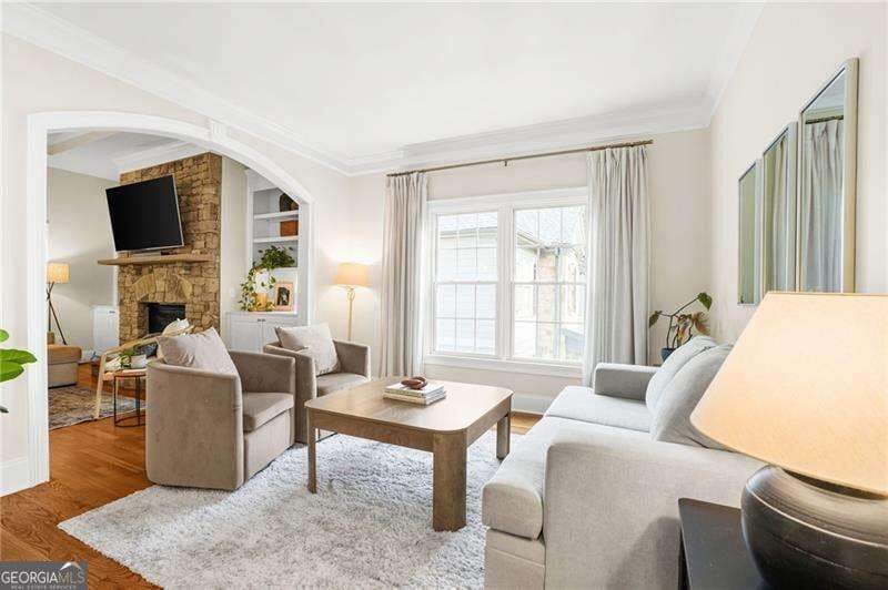 6 bedroom, 5 bathroom, 5,337 sq ft single family residence for sale at 909 Landsdowne Cove, Canton, GA 30115 — photo 6