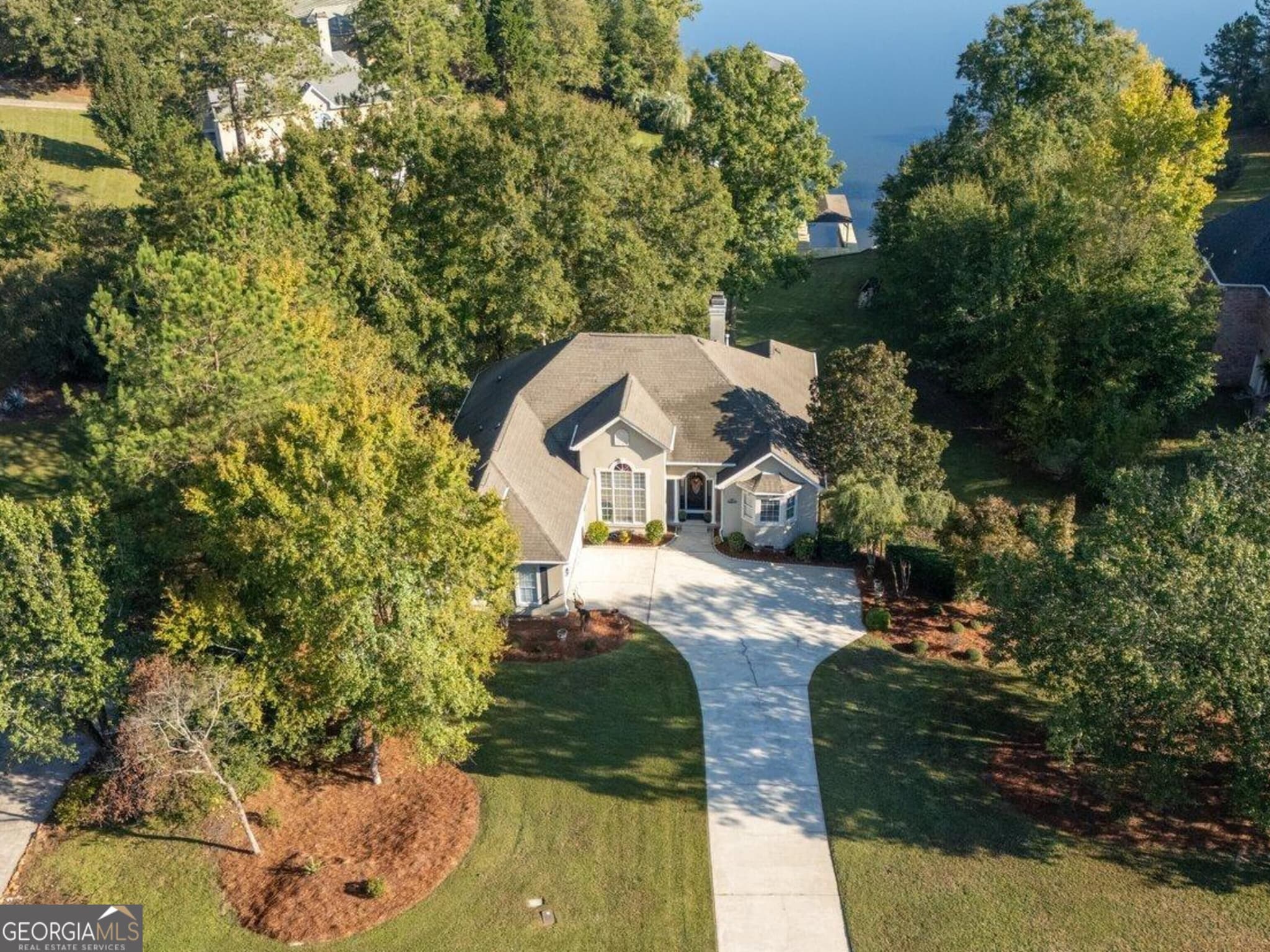 3 bedroom, 3.5 bathroom, 2,932 sq ft single family residence for sale at 175 Waters Edge Drive, Lizella, GA 31052