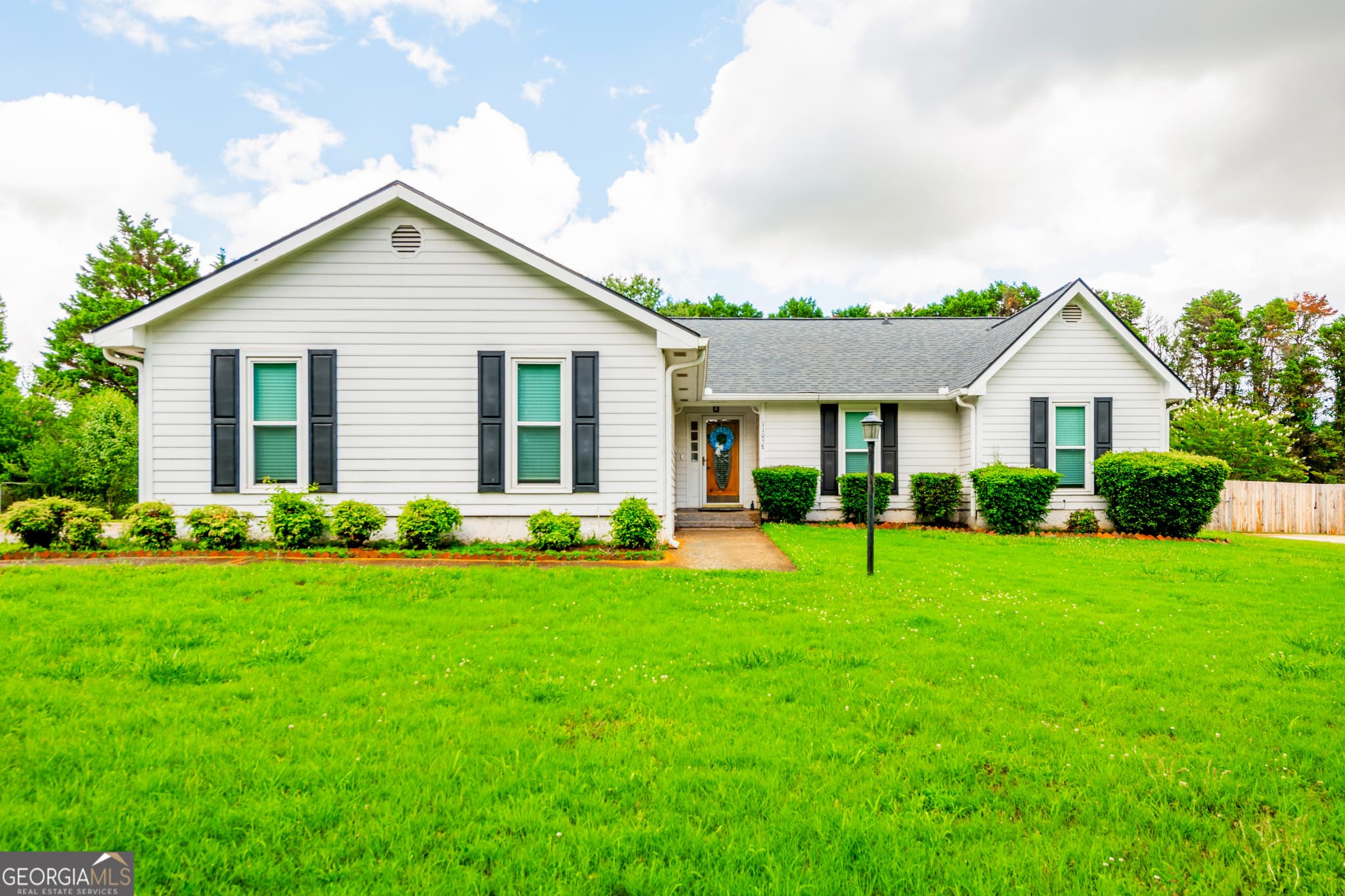 3 bedroom, 2 bathroom, 1,798 sq ft single family residence sold at 11058 Hunters Lane, Hampton, GA 30228