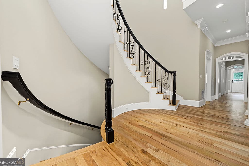 6 bedroom, 6.5 bathroom, 6,292 sq ft single family residence for sale at 3306 Moye Court, Duluth, GA 30097 — photo 10