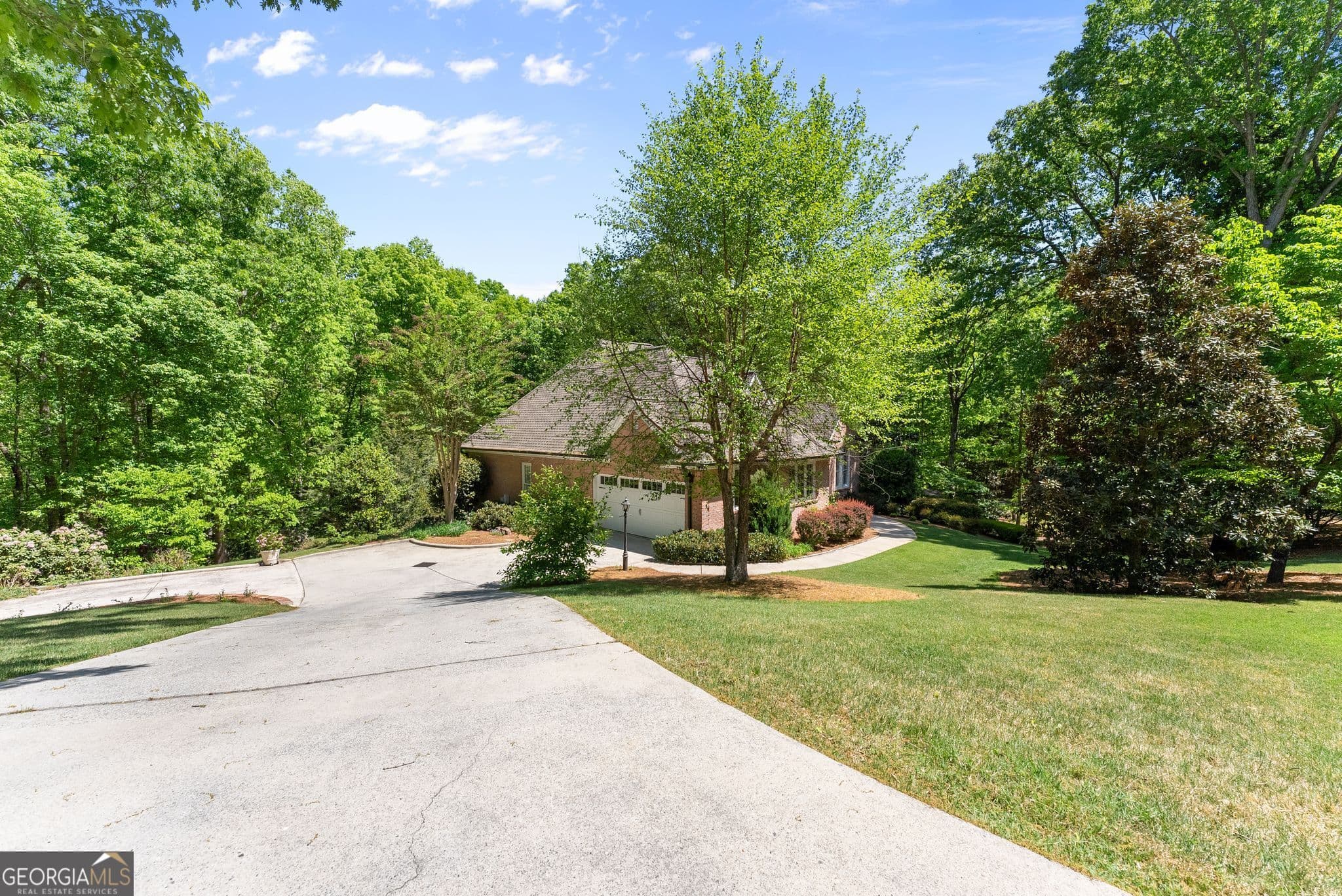 4 bedroom, 6 bathroom, 4,962 sq ft single family residence for sale at 3560 Greystone Road, Gainesville, GA 30506 — photo 9