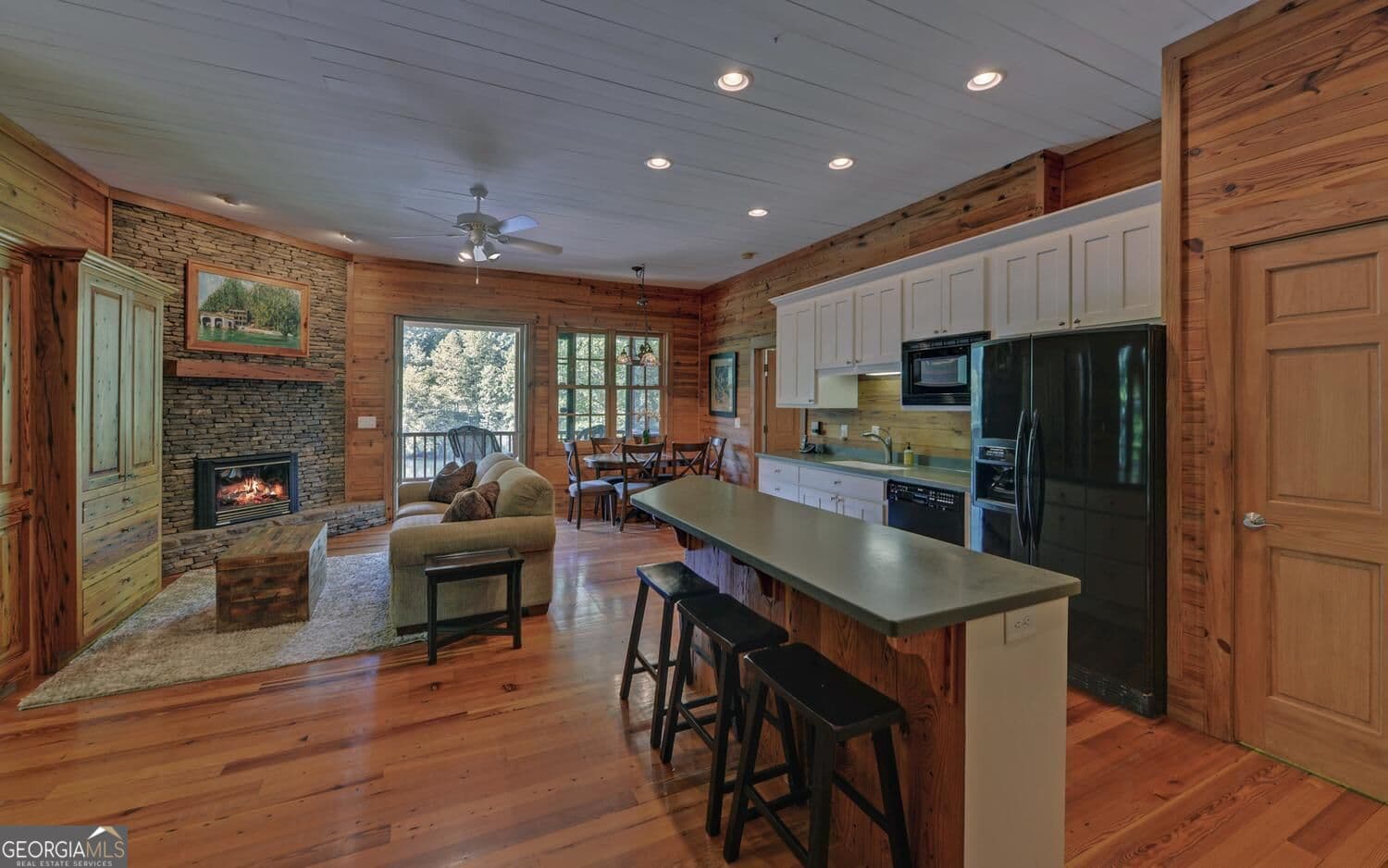 3 bedroom, 3 bathroom, 2,204 sq ft single family residence for sale at 1233 Tame Turkey Road, Lakemont, GA 30552 — photo 6