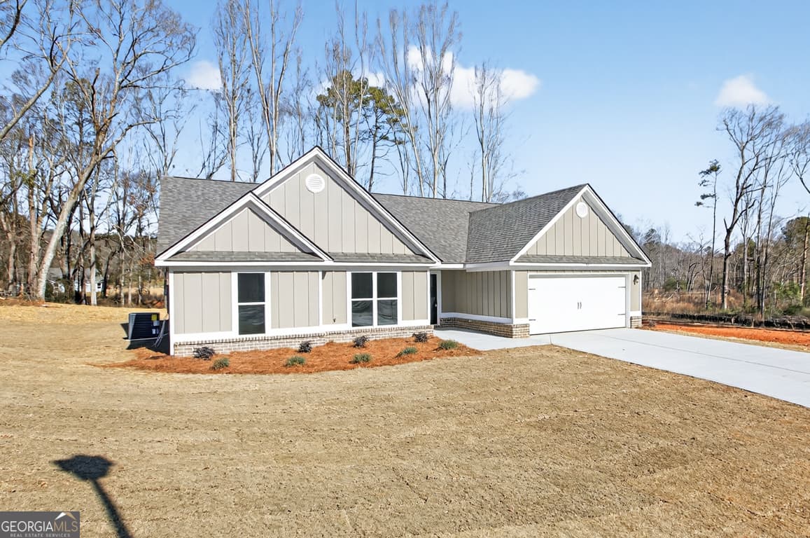 4 bedroom, 2.5 bathroom single family residence for sale at 420 Seashell Court 17, Statham, GA 30666 — photo 2