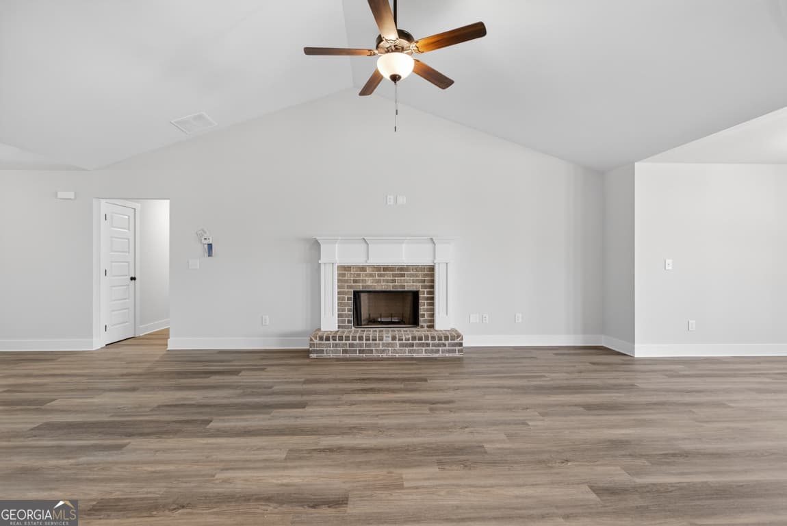 4 bedroom, 2.5 bathroom single family residence for sale at 420 Seashell Court 17, Statham, GA 30666 — photo 6