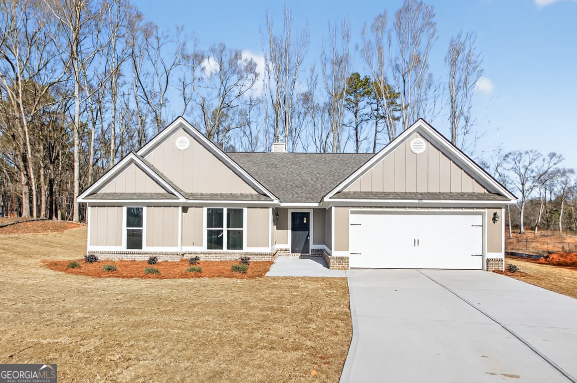 4 bedroom, 2.5 bathroom single family residence for sale at 420 Seashell Court 17, Statham, GA 30666