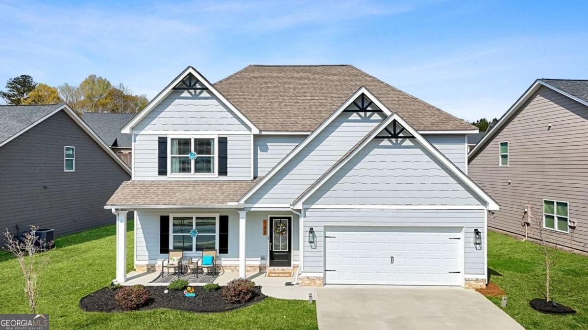 4 bedroom, 2.5 bathroom, 2,701 sq ft single family residence sold at 106 Kingston Circle, Carrollton, GA 30117