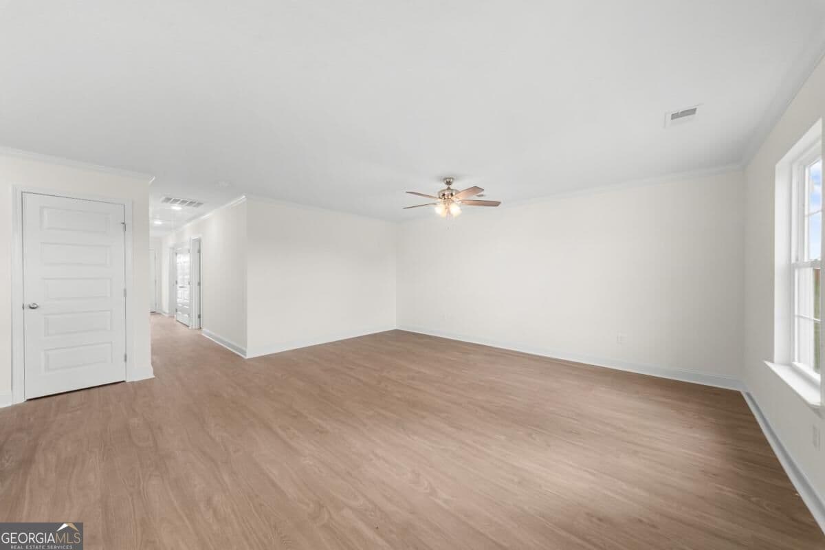 3 bedroom, 2 bathroom, 1,335 sq ft single family residence for sale at 1102 Spurweed Lane 54, Statesboro, GA 30458 — photo 2