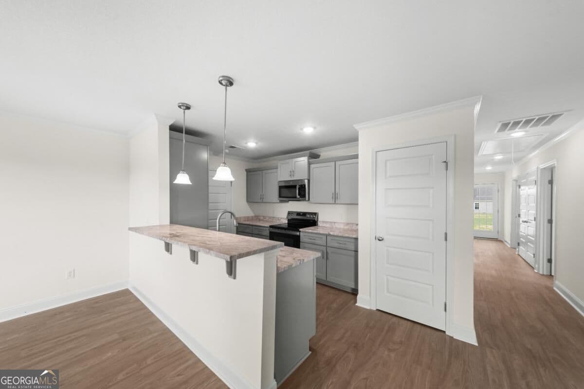 3 bedroom, 2 bathroom, 1,335 sq ft single family residence for sale at 1102 Spurweed Lane 54, Statesboro, GA 30458 — photo 7
