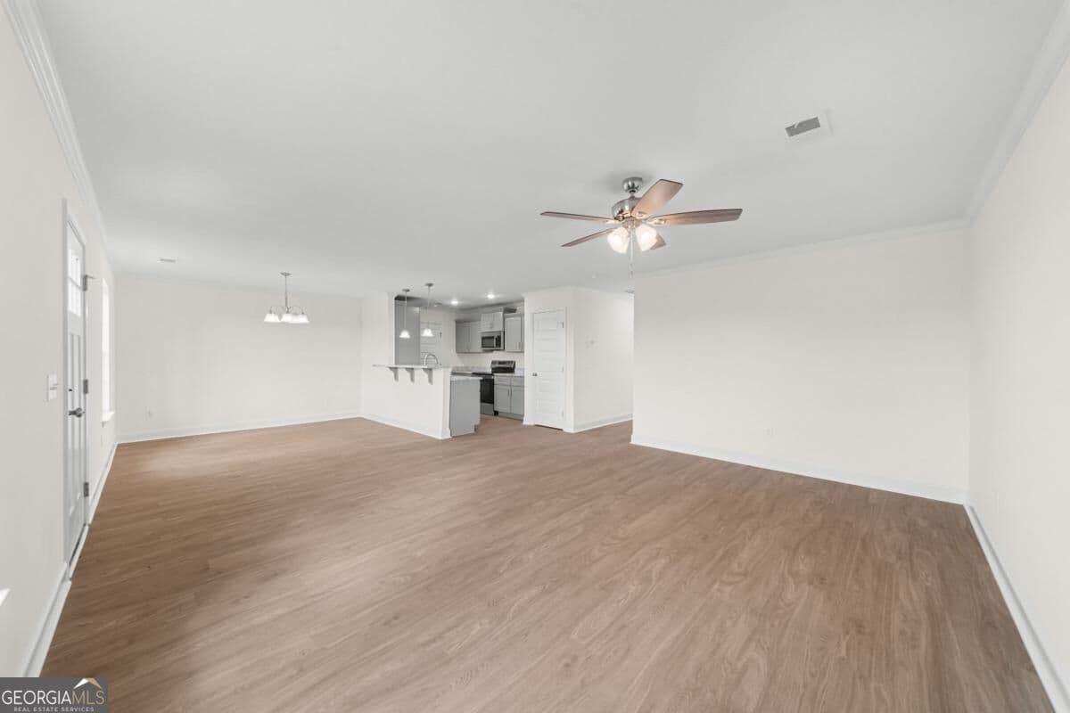 3 bedroom, 2 bathroom, 1,335 sq ft single family residence for sale at 1102 Spurweed Lane 54, Statesboro, GA 30458 — photo 3